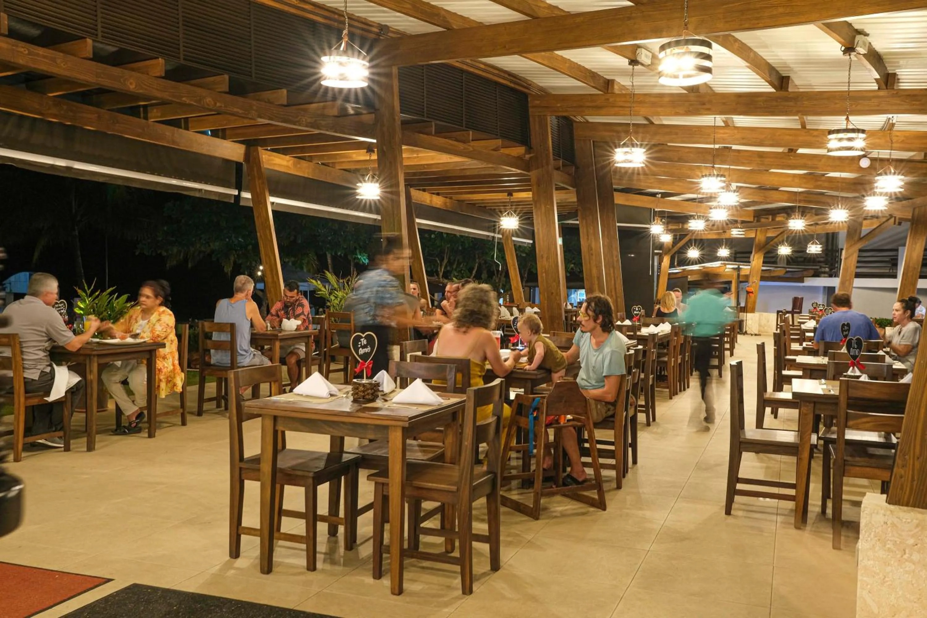 Restaurant/places to eat in Hotel Terraza del Pacifico