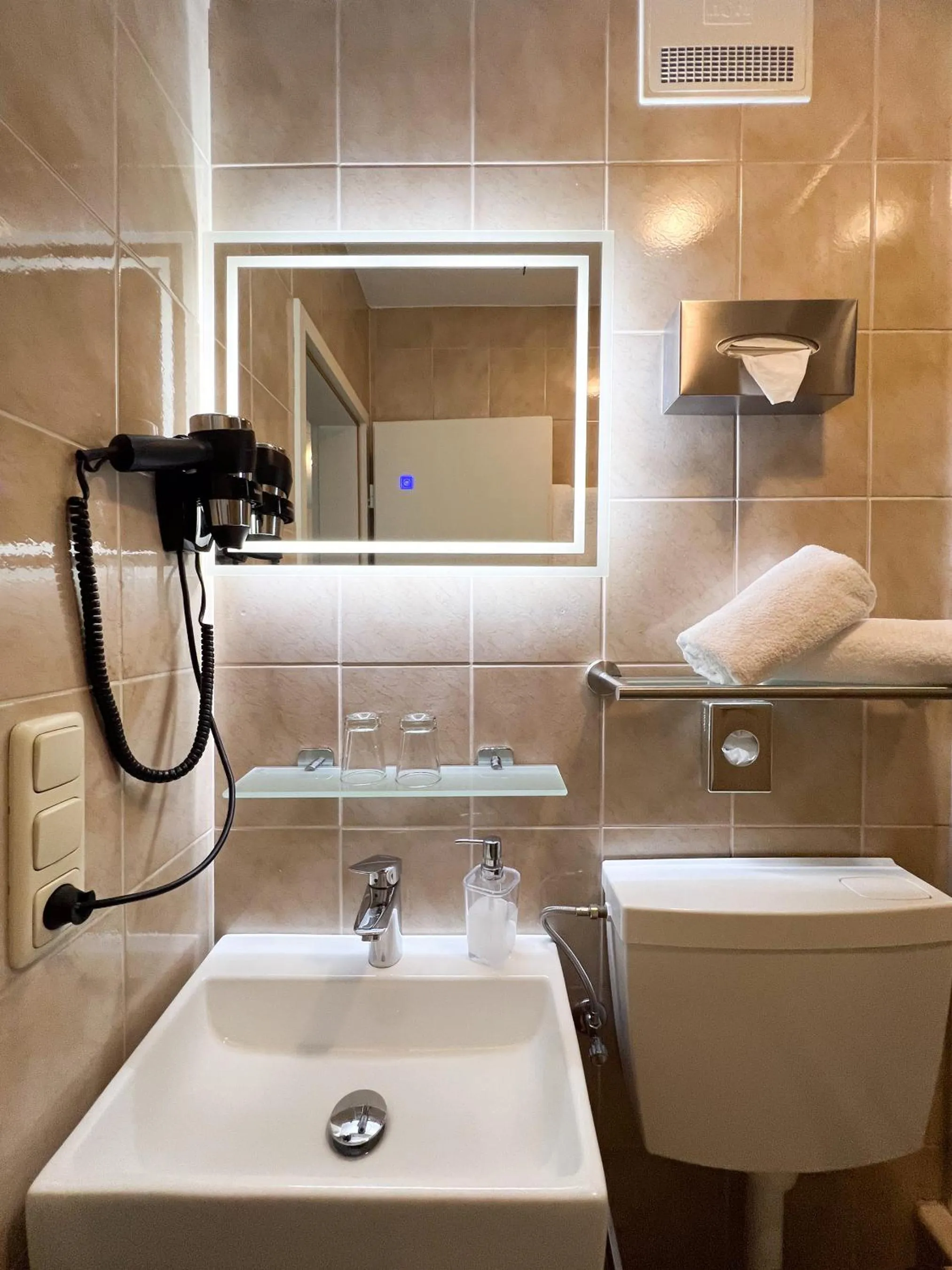 Bathroom in Sieben Zimmer am See