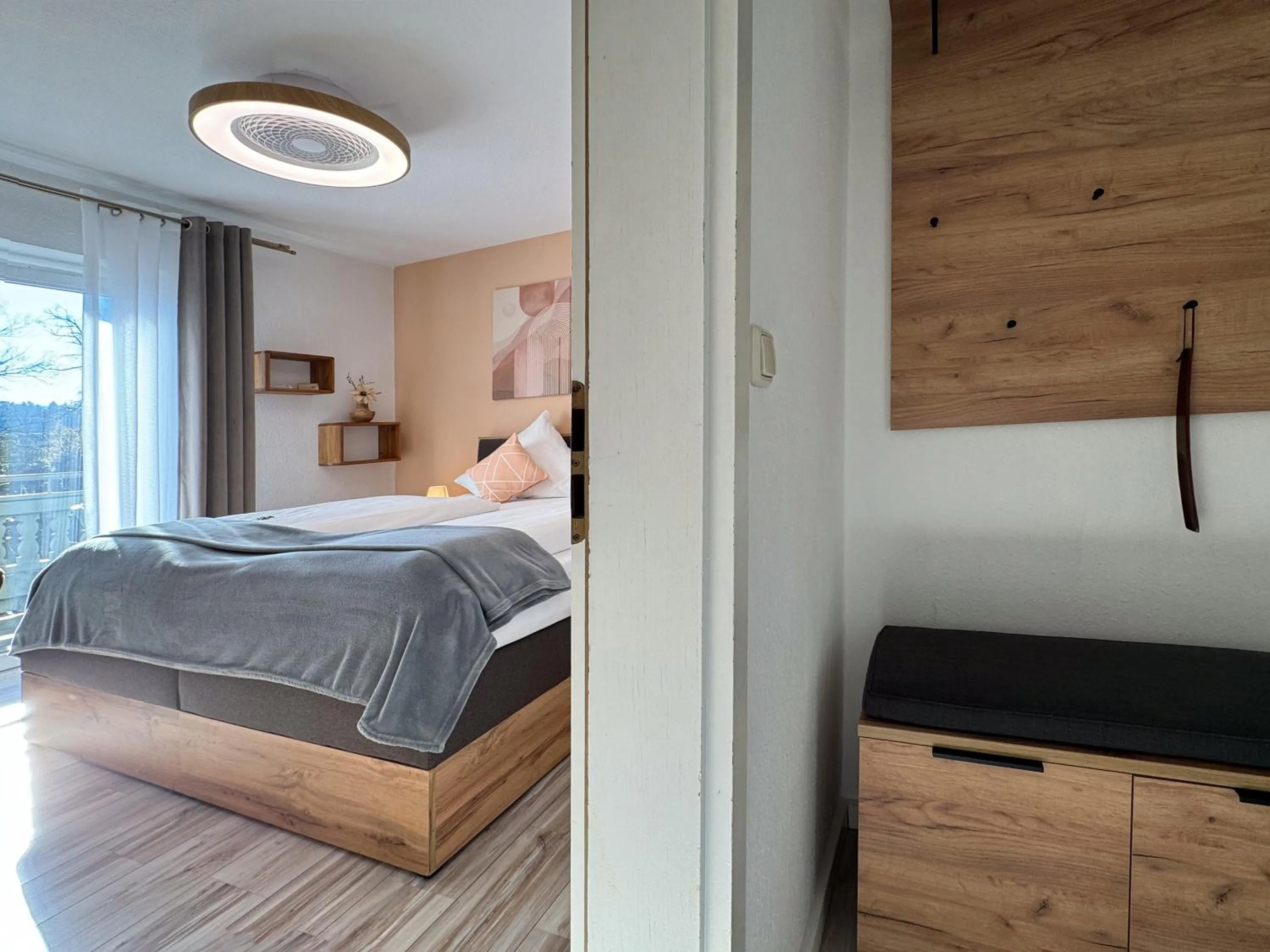 Photo of the whole room, Bed in Sieben Zimmer am See