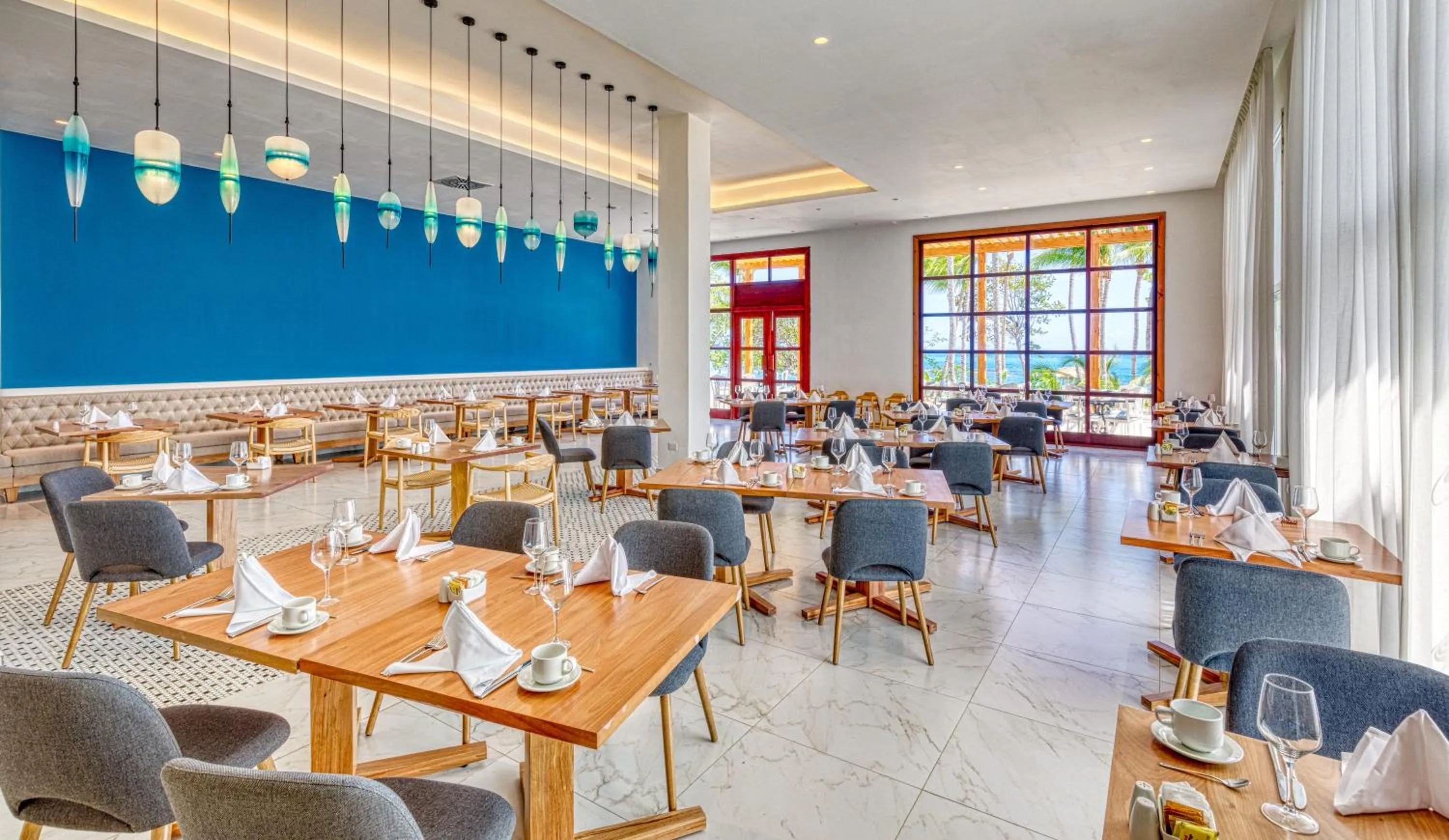 Restaurant/places to eat in Senator Puerto Plata