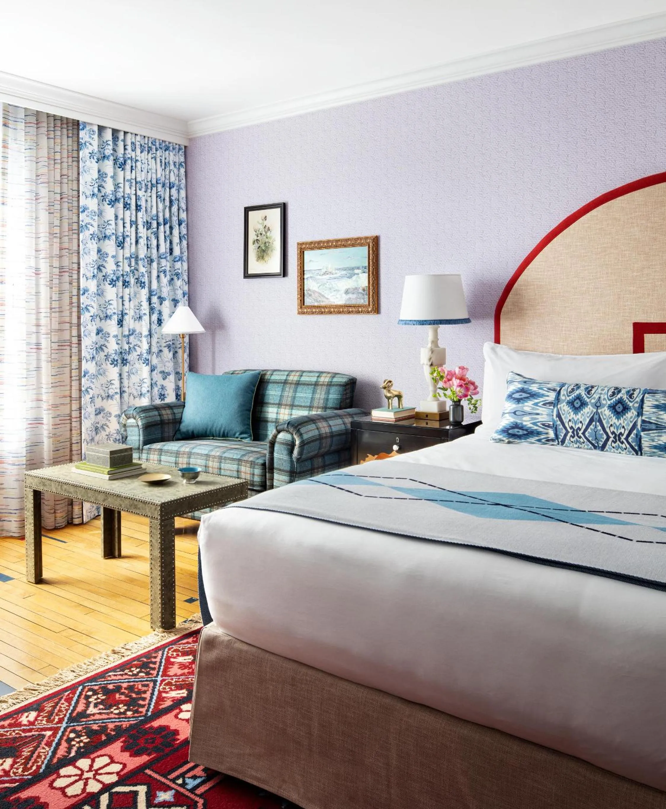 Seating area, Bed in Graduate by Hilton Chapel Hill