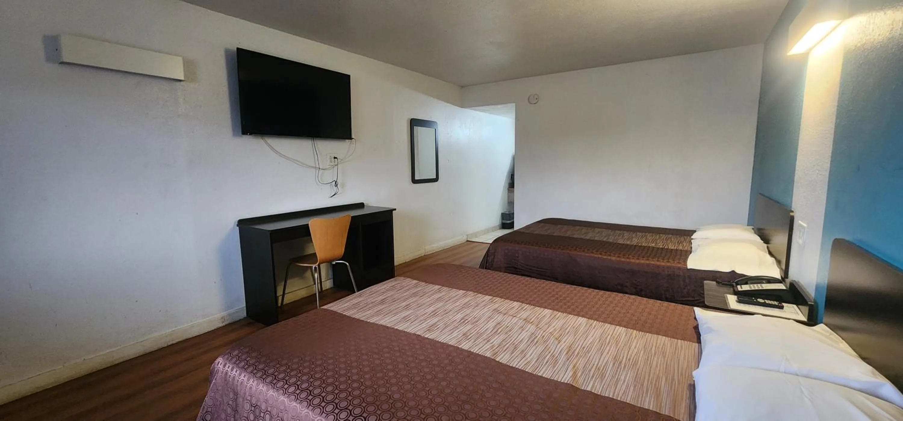 Bedroom in Trade Winds Hotel Antigua