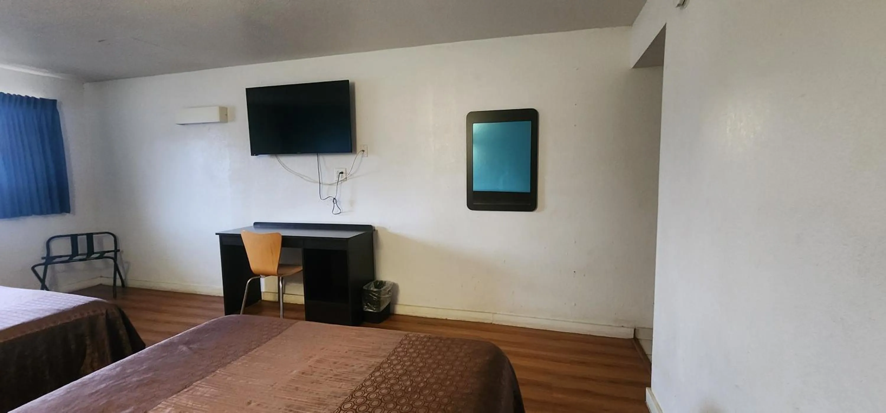 Bedroom in Trade Winds Hotel Antigua