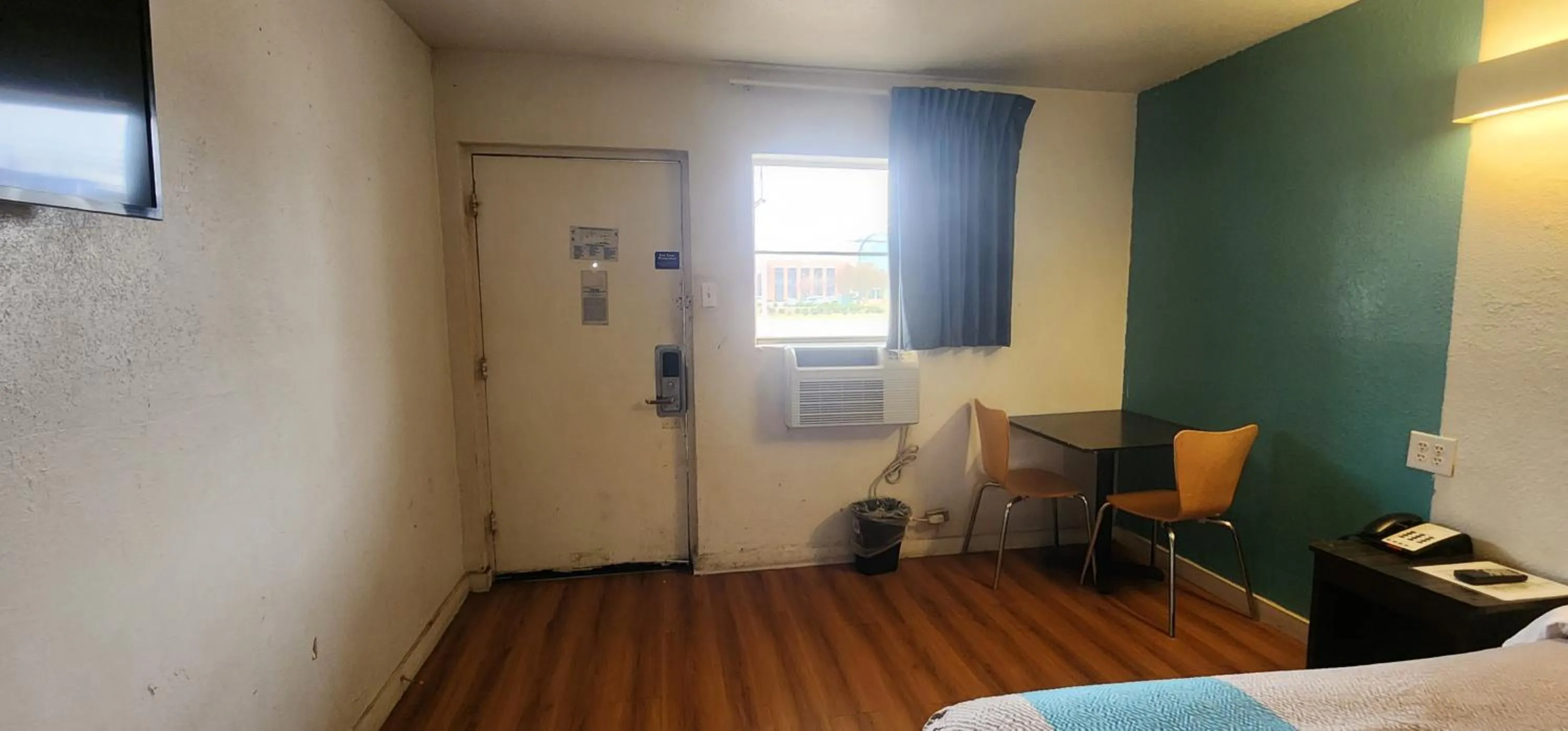 Bedroom in Trade Winds Hotel Antigua