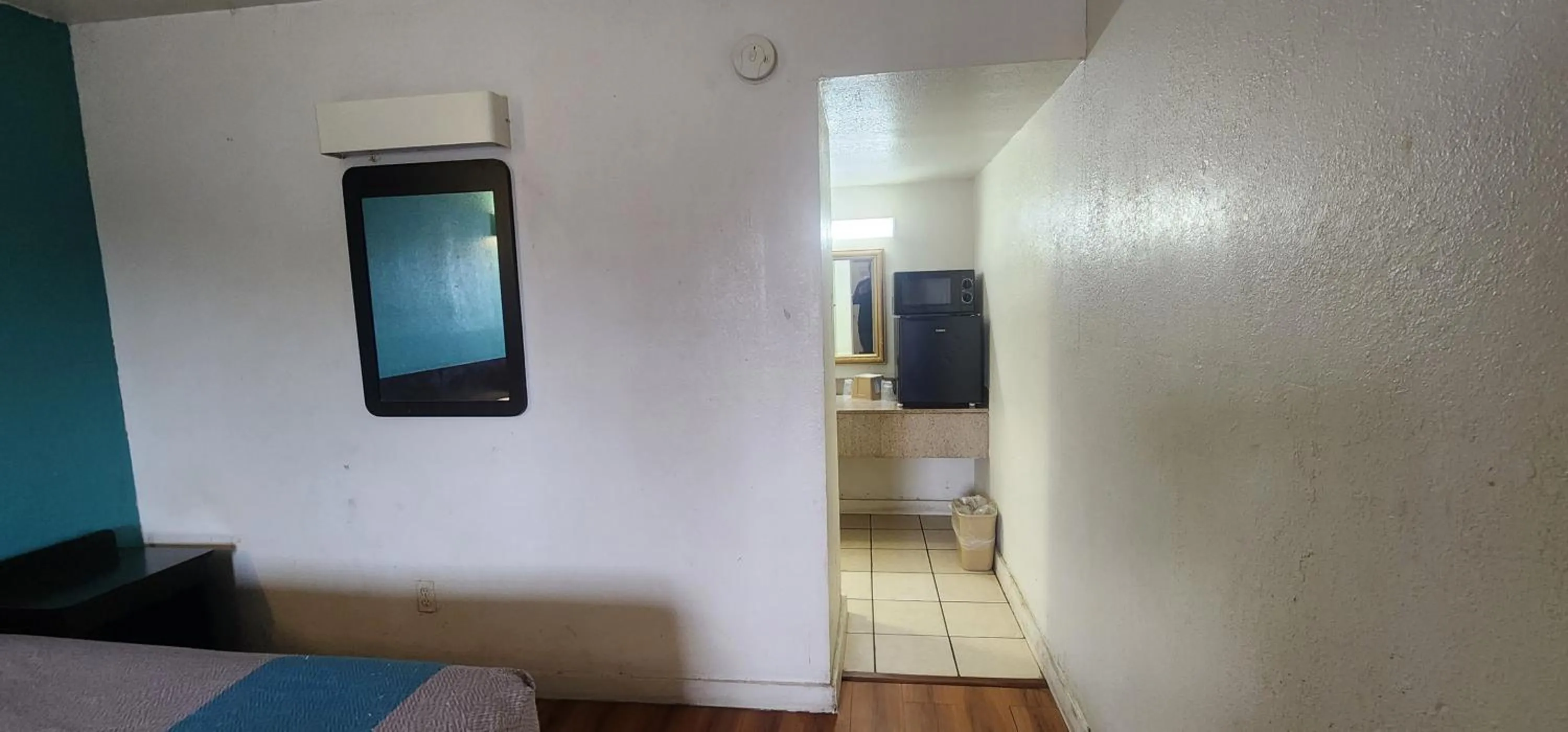 Bedroom in Trade Winds Hotel Antigua