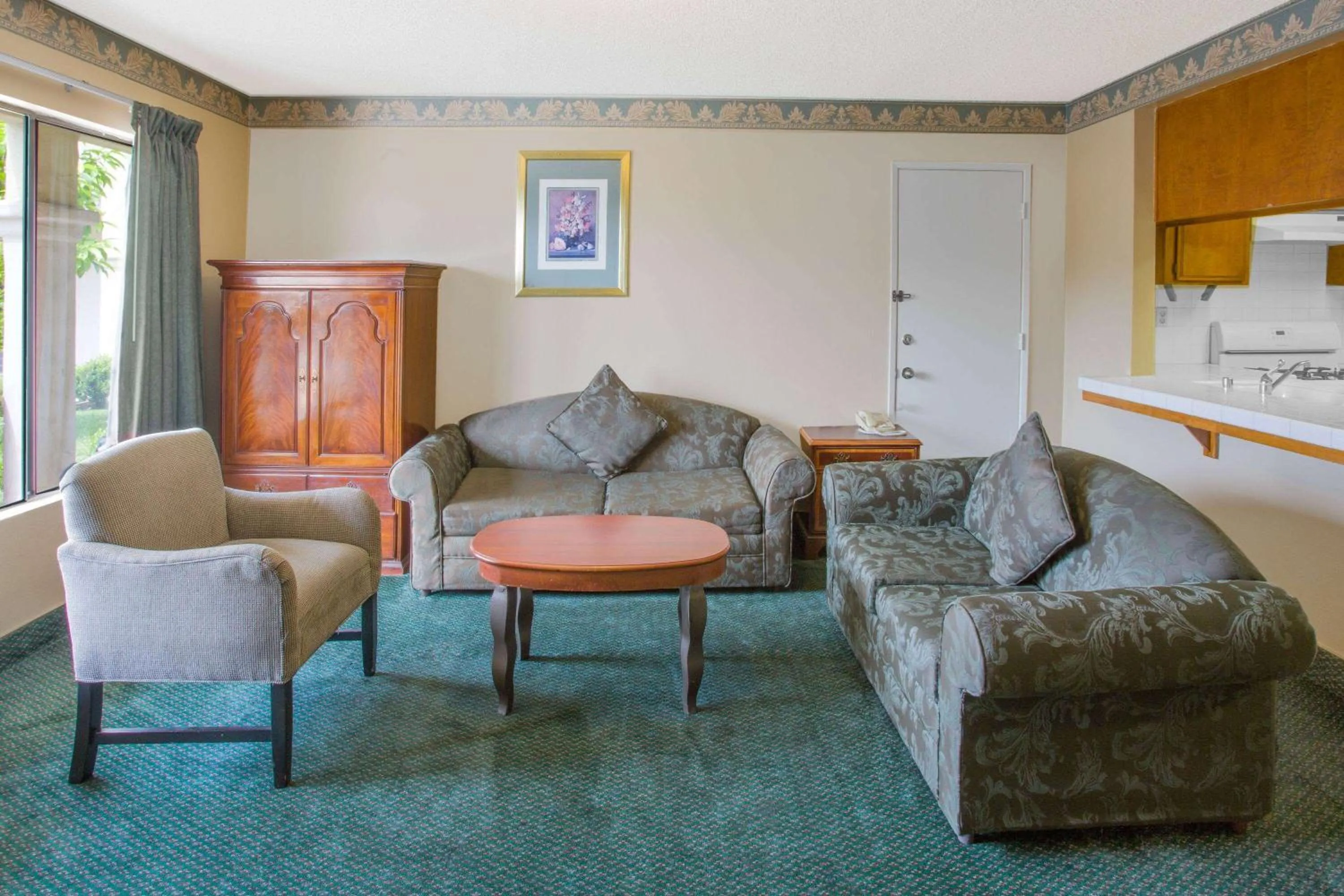 Photo of the whole room in Travelodge by Wyndham Costa Mesa Newport Beach Hacienda