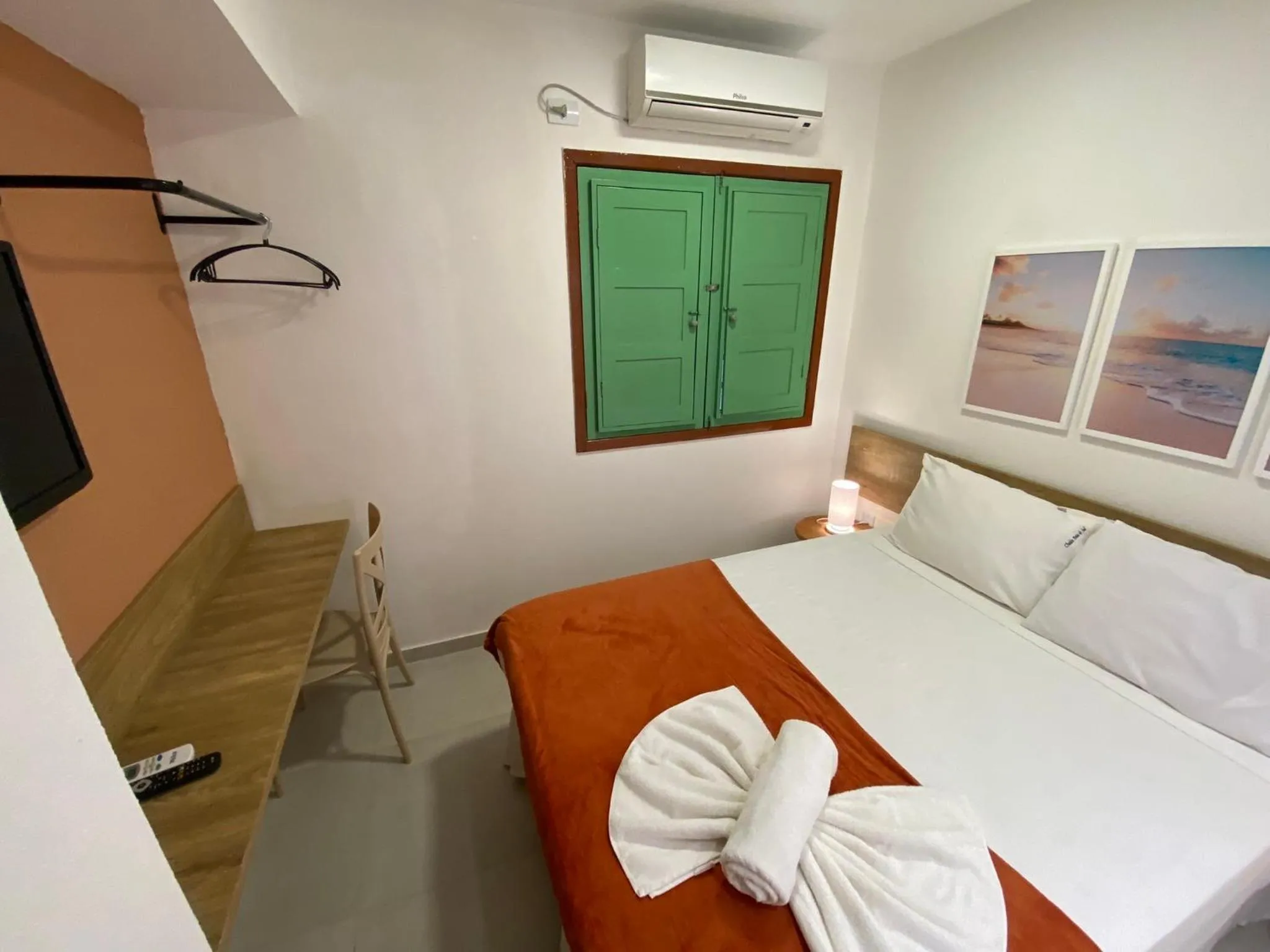 Bedroom, Bed in Chalés Praias do Sul