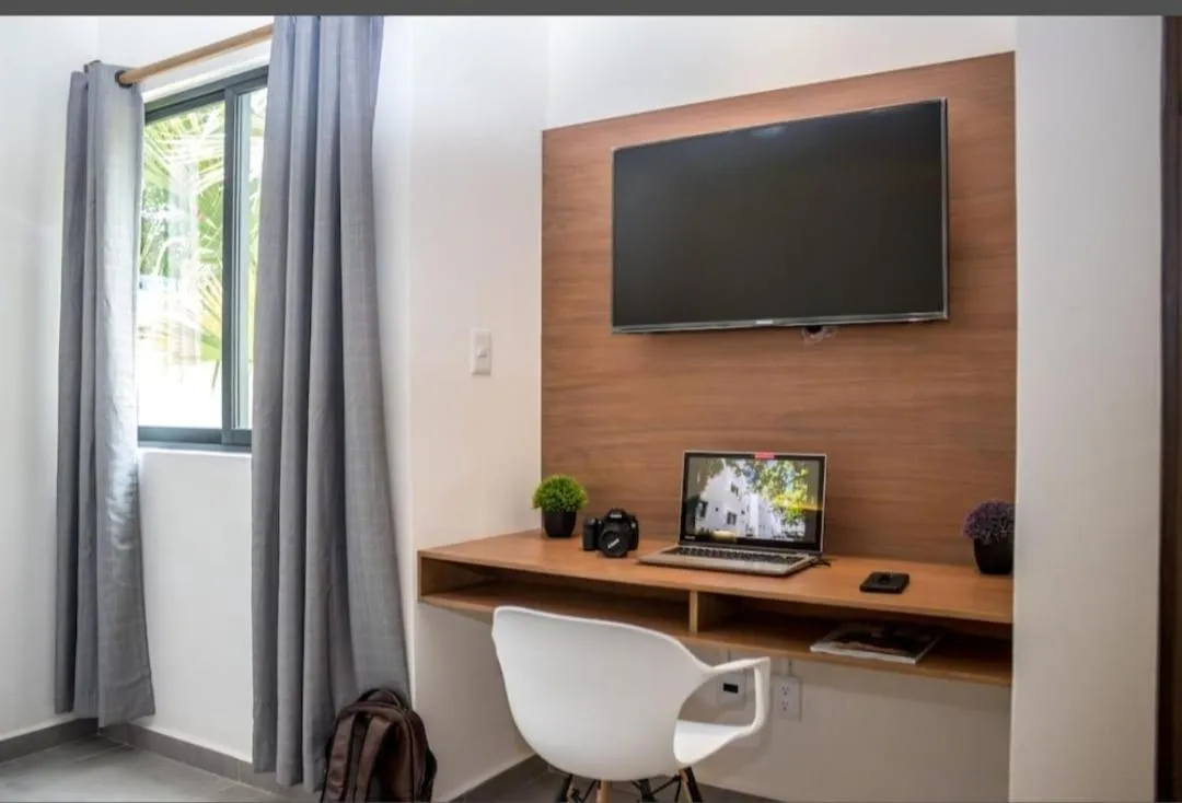 TV and multimedia in Viento Suites Cancún