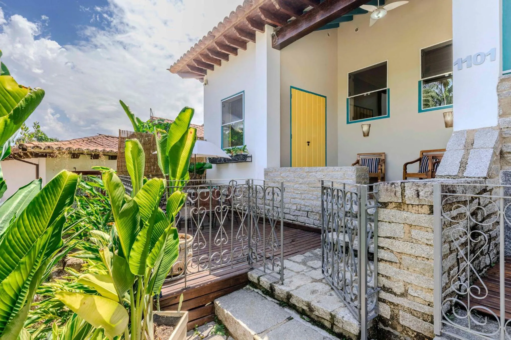 Property building in Casa Condominio Piccola Paraty