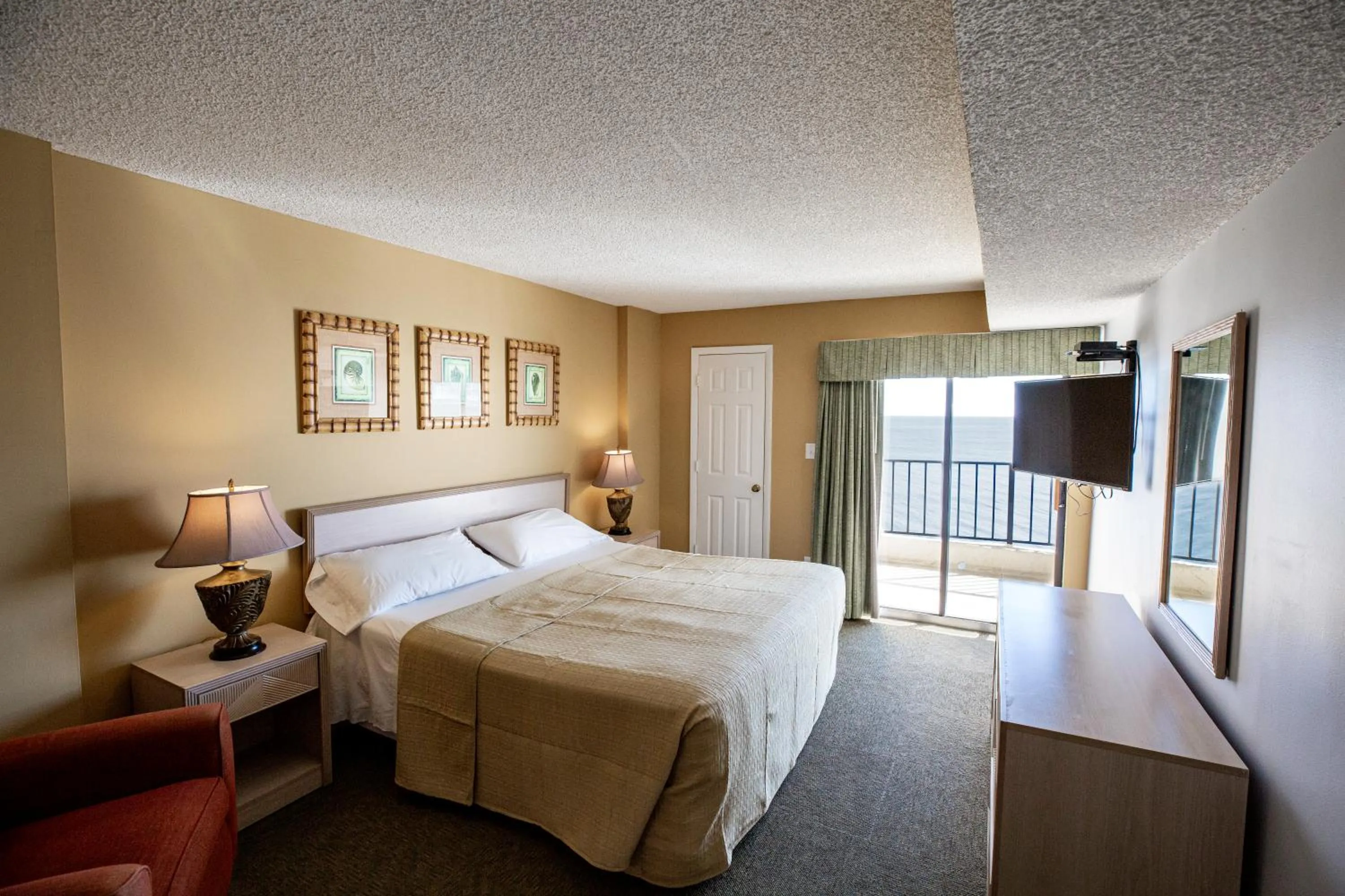 Bed in Atalaya Towers