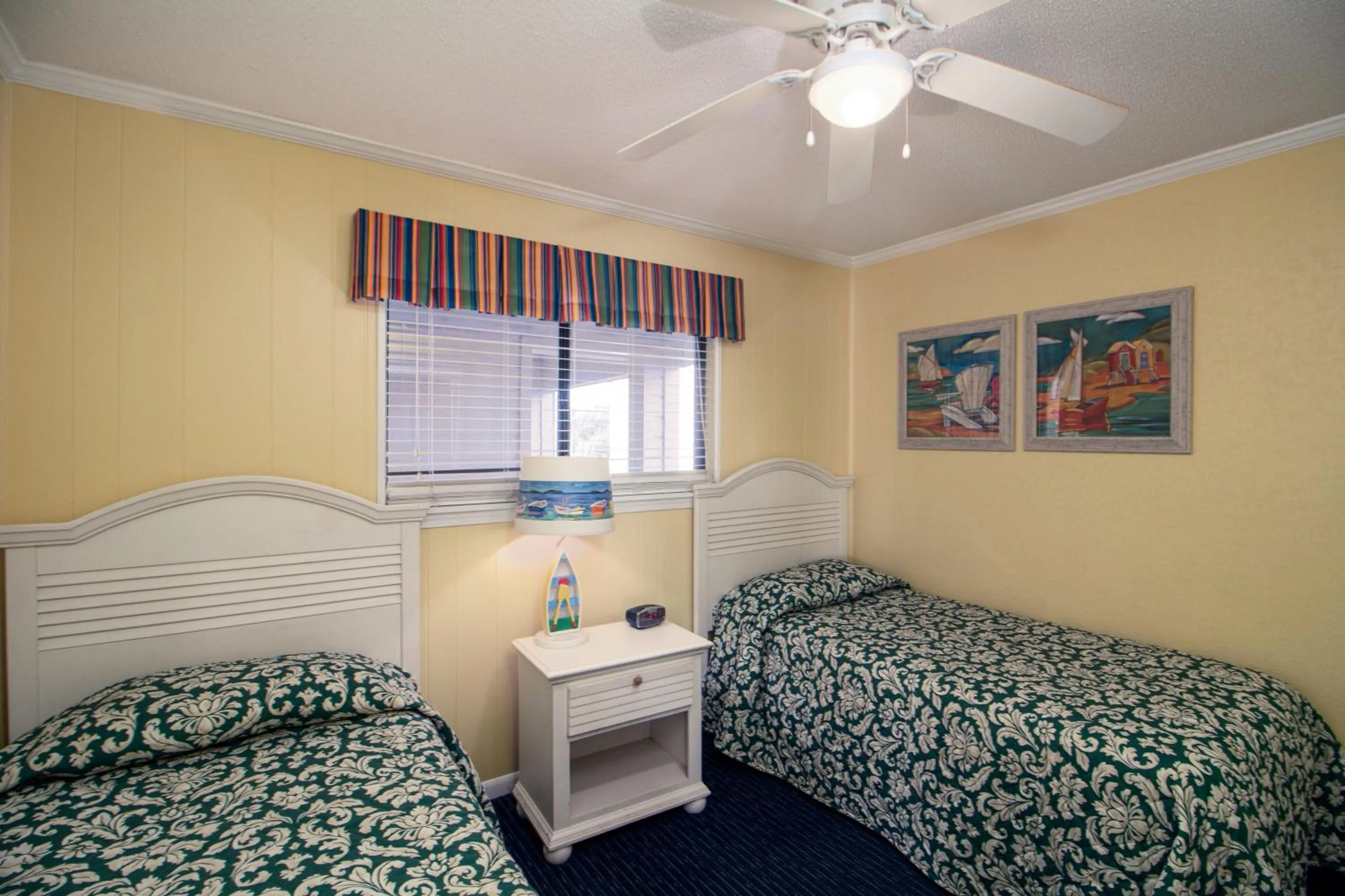 Bed in Ocean Forest Colony