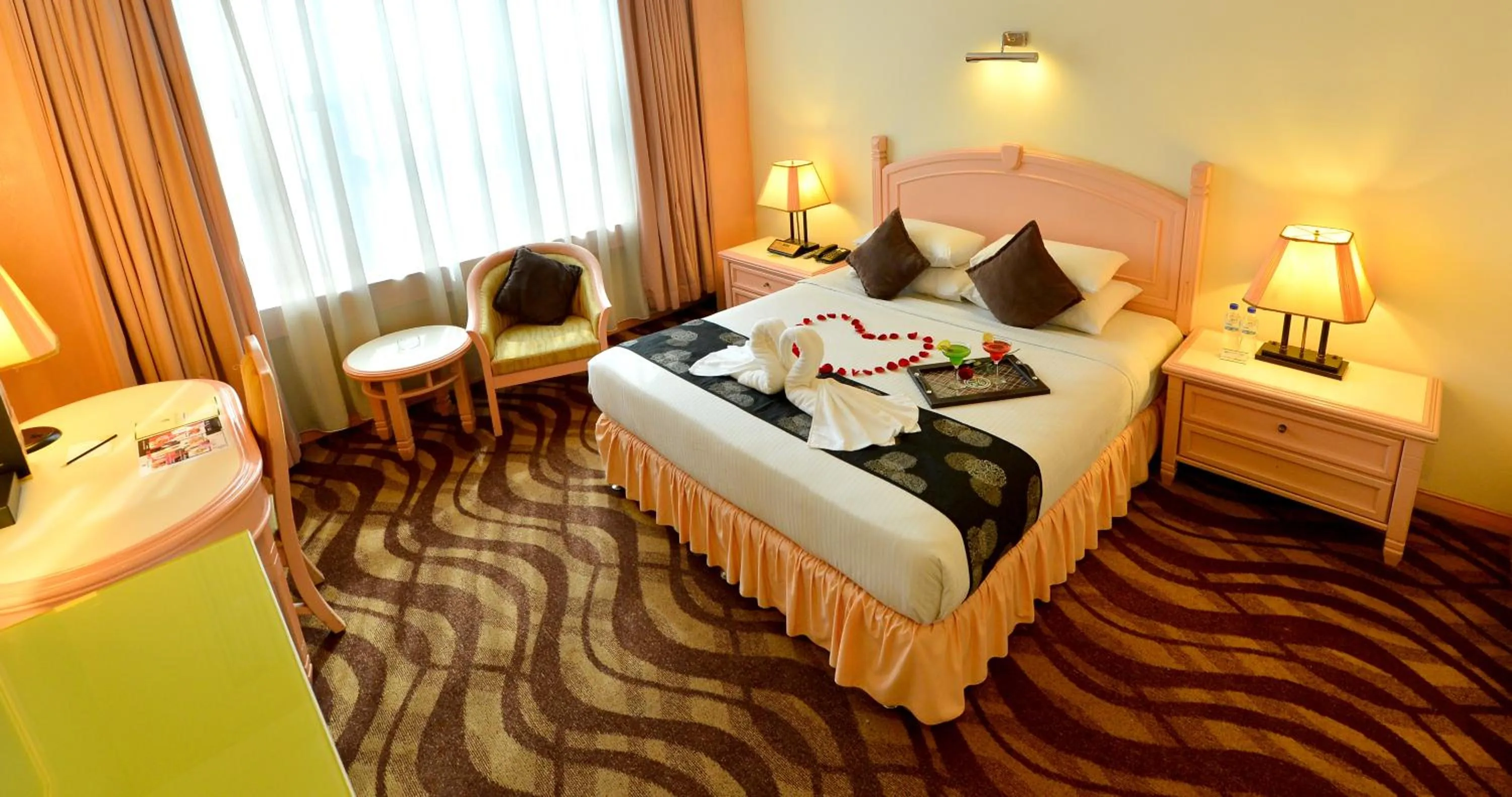 Bed in Emerald Puteri Hotel
