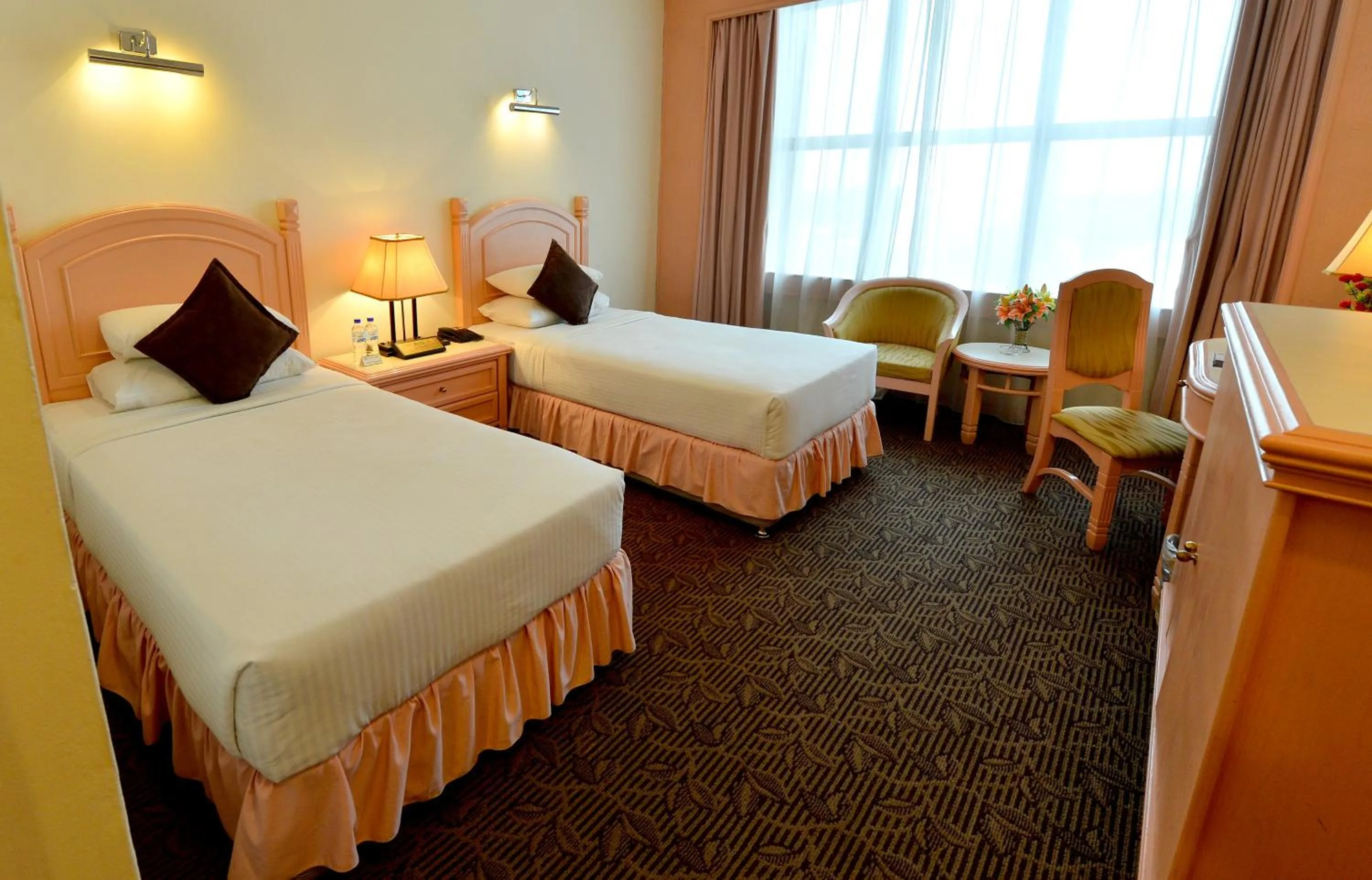 Bed in Emerald Puteri Hotel