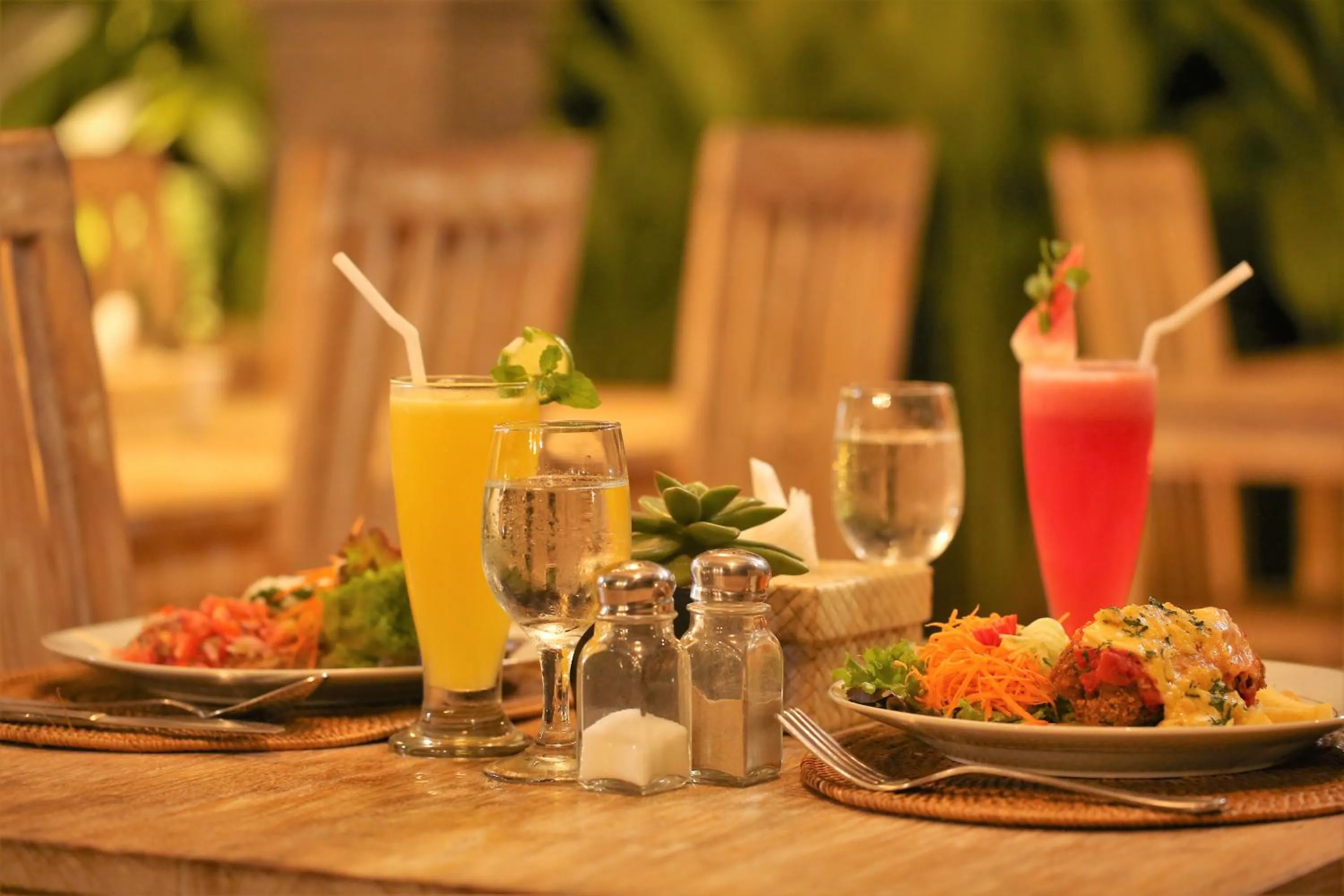 Food and drinks in Three Gold Luxury Private Villas