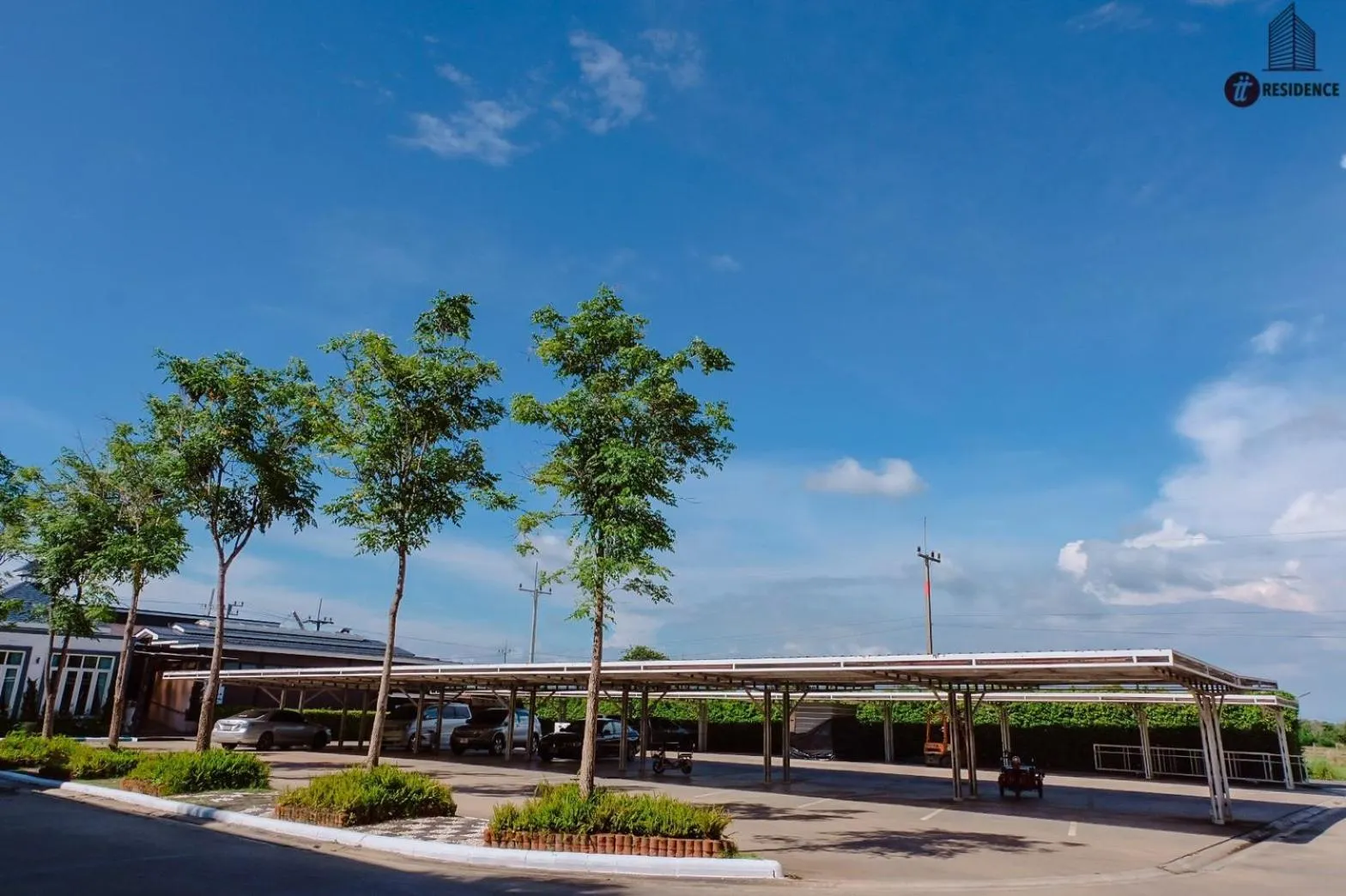 Parking in tt Residence