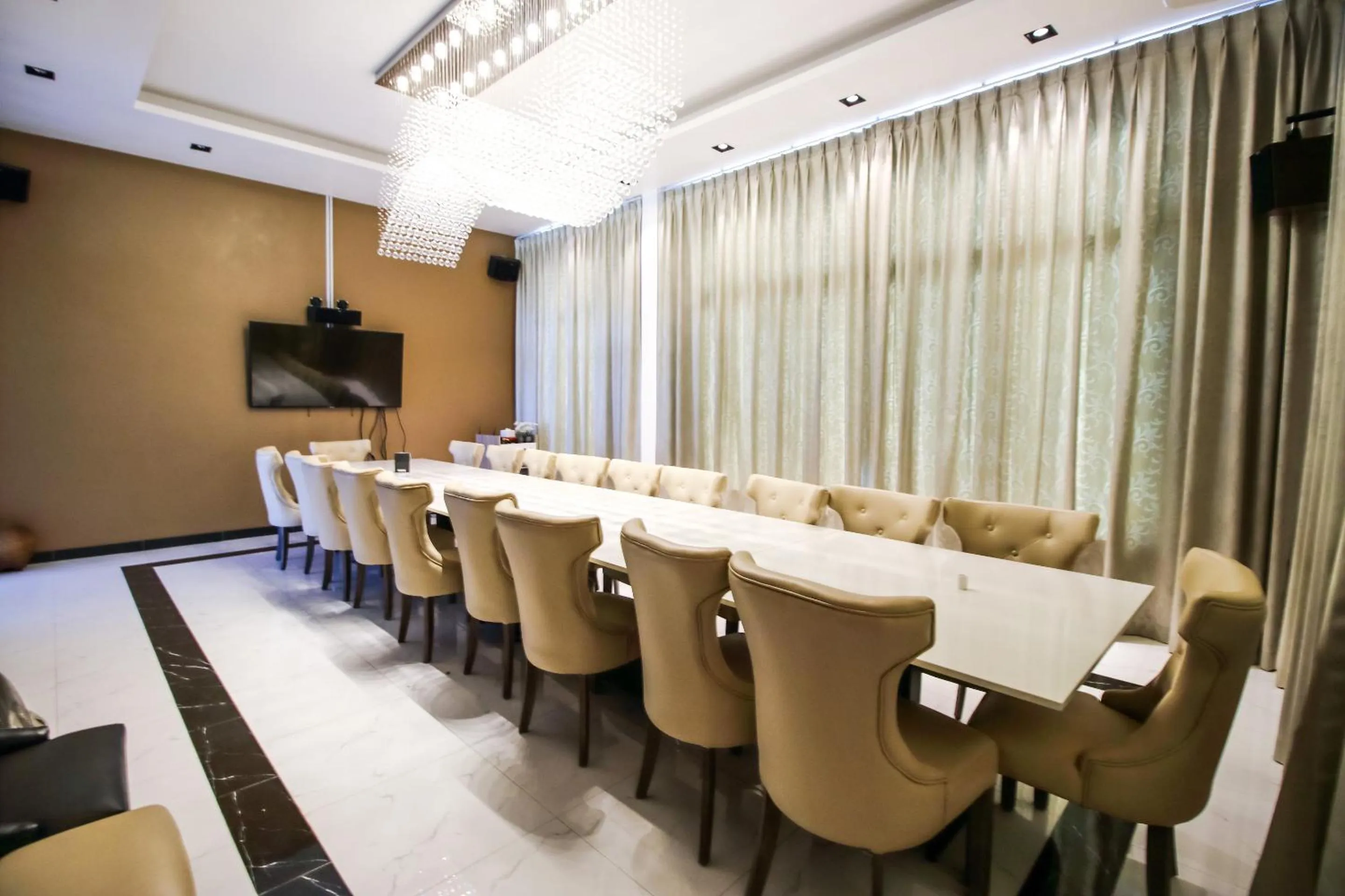 Business facilities in tt Residence