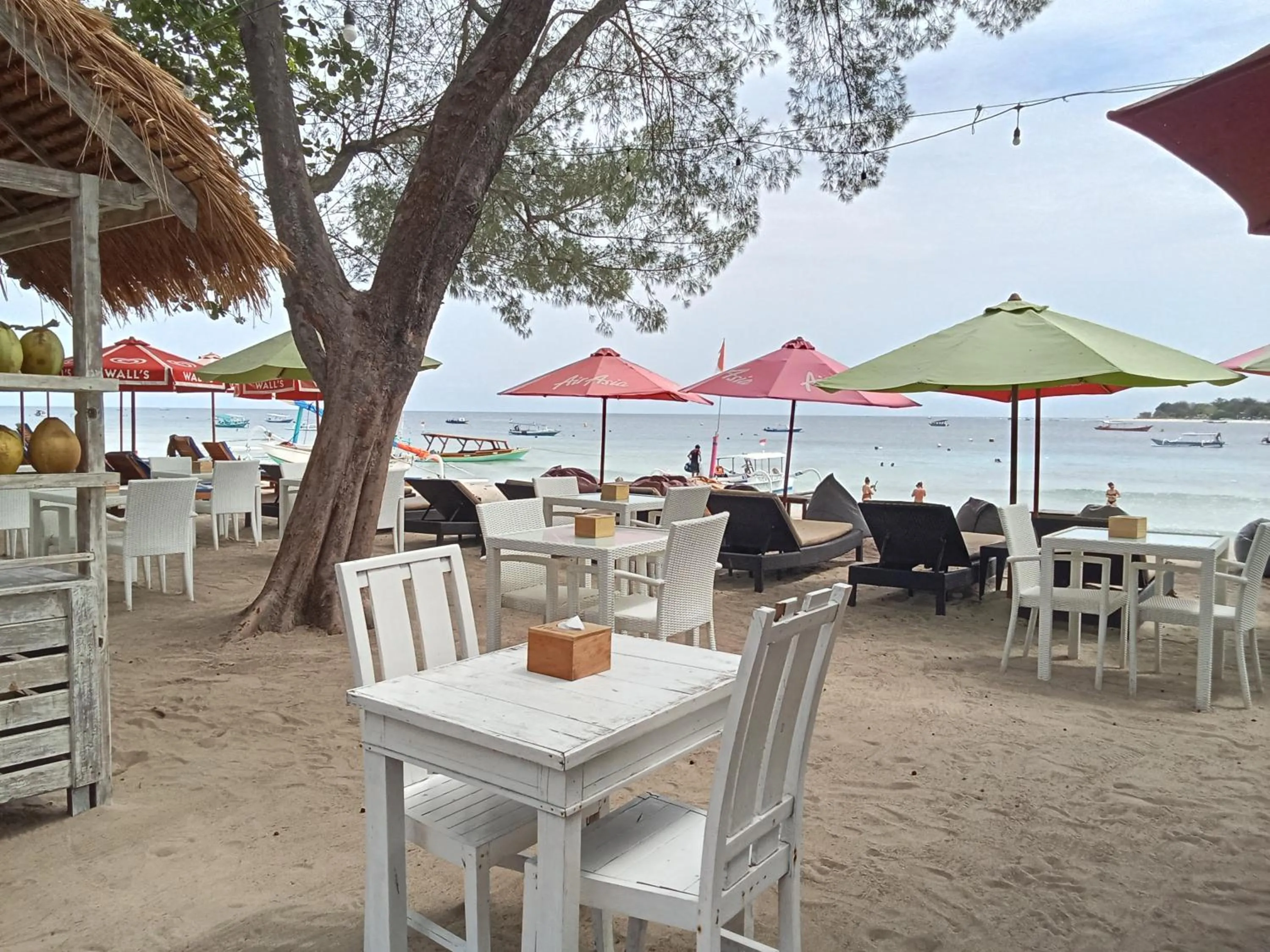 Restaurant/places to eat in Balenta Bungalow Gili Trawangan