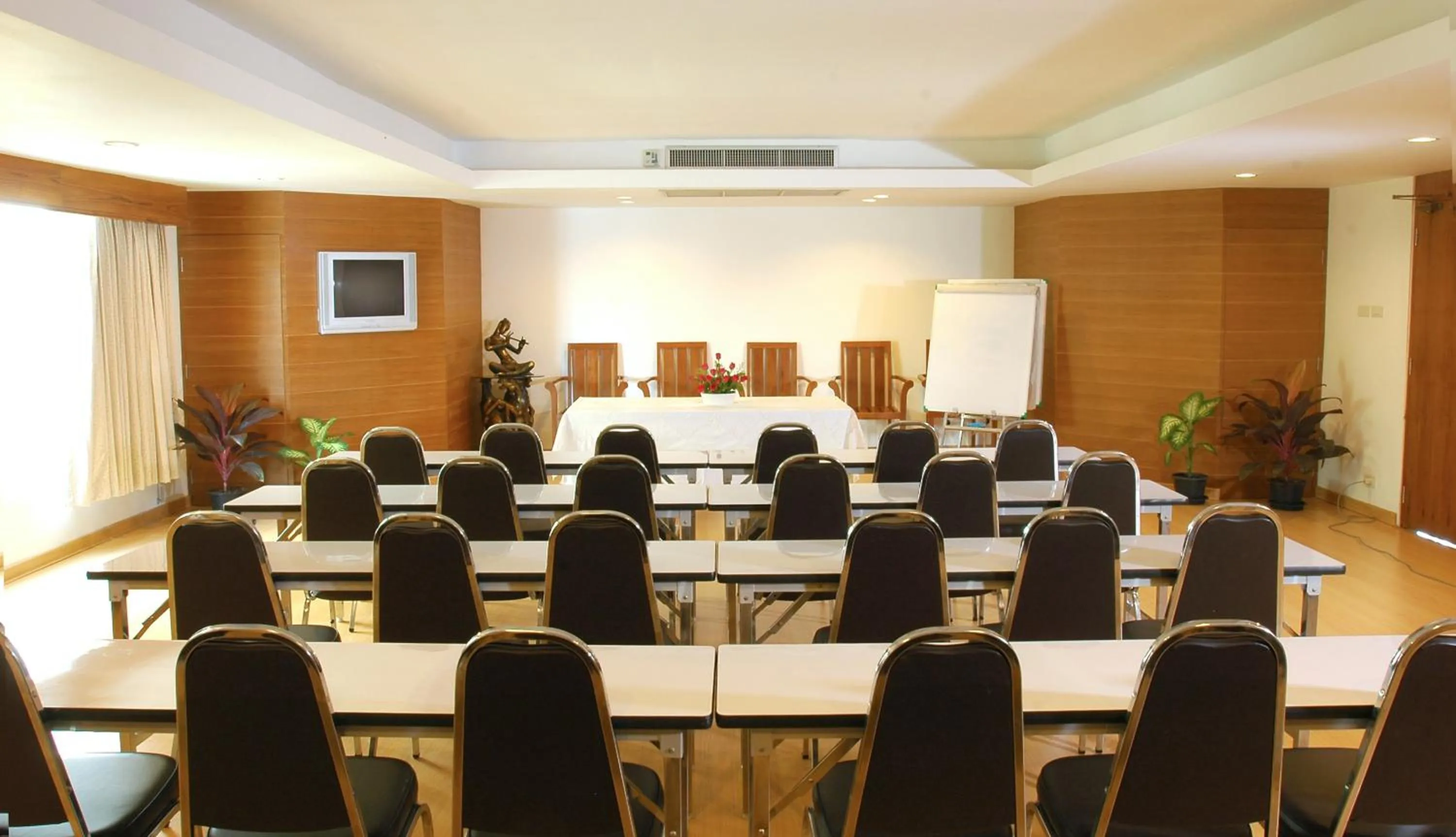 Meeting/conference room in Bansabai Hostelling International