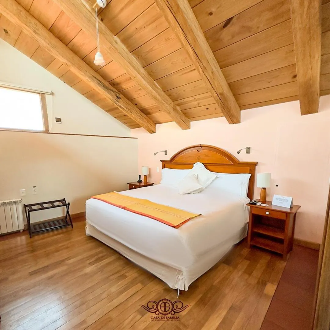 Bathroom, Bed in Hotel Casa de Familia de San Cristobal