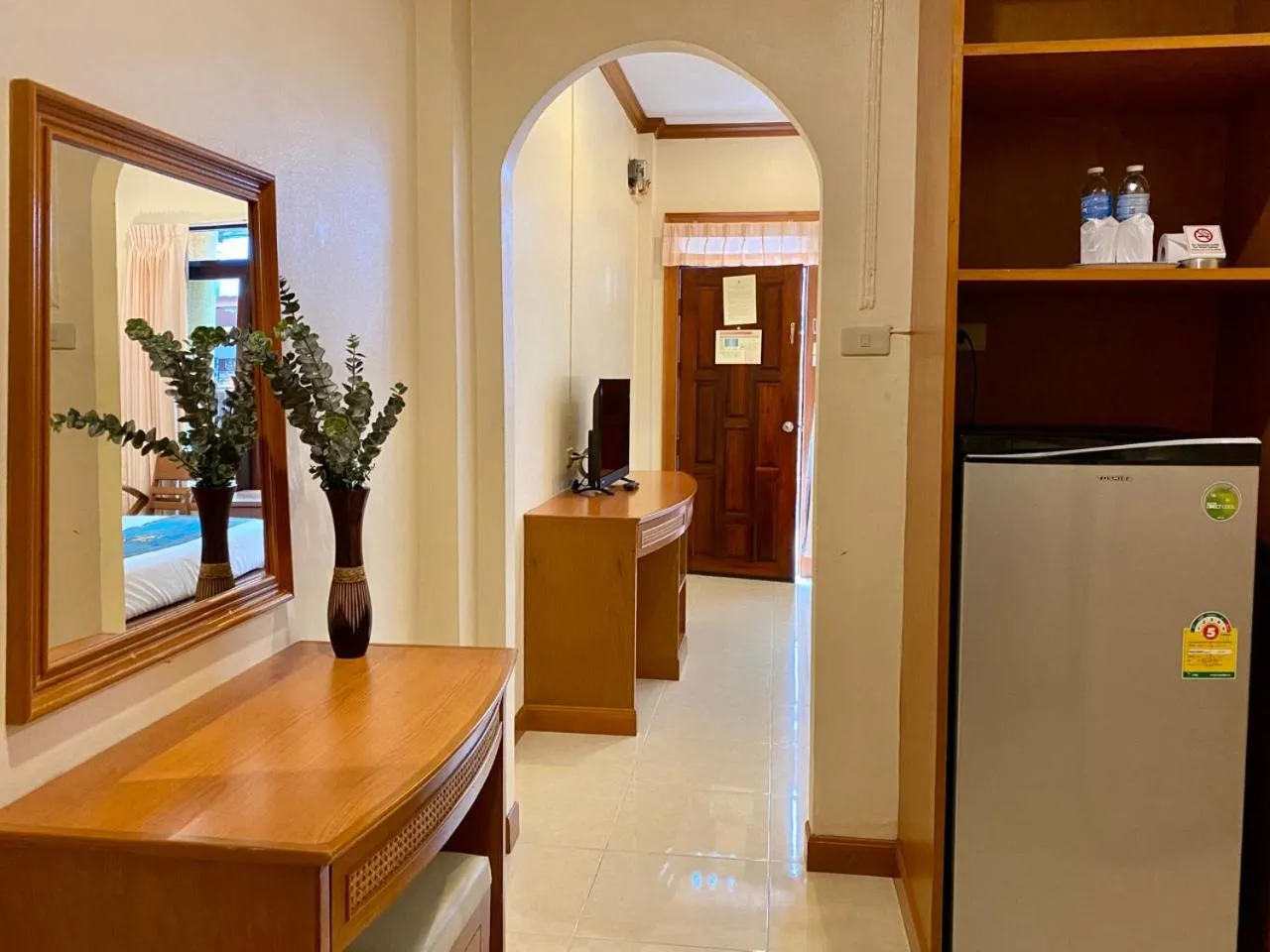 oven in Baan Sudarat Hotel