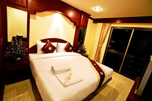 Bedroom, Bed in Baan Sudarat Hotel