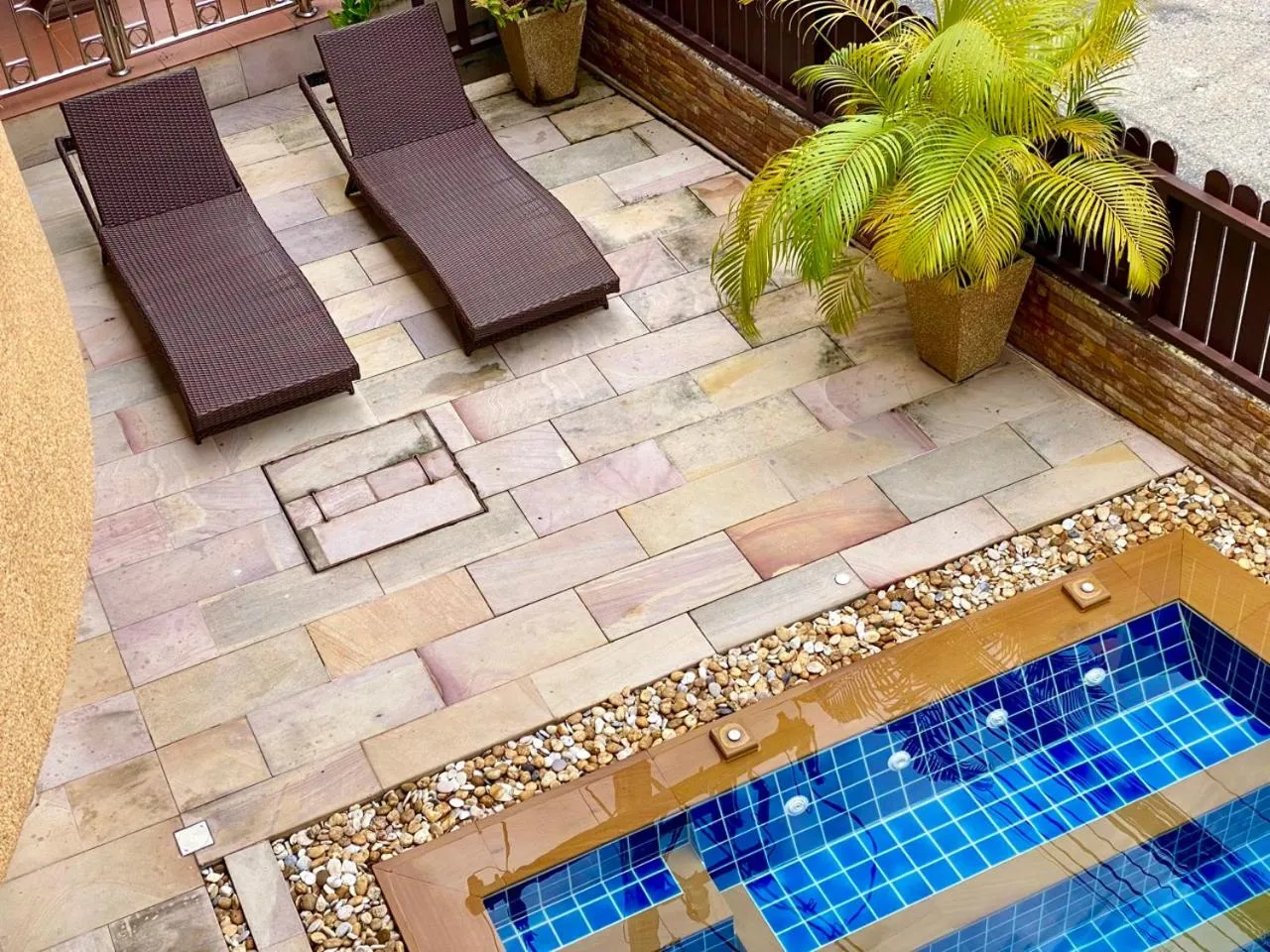 Pool view in Baan Sudarat Hotel