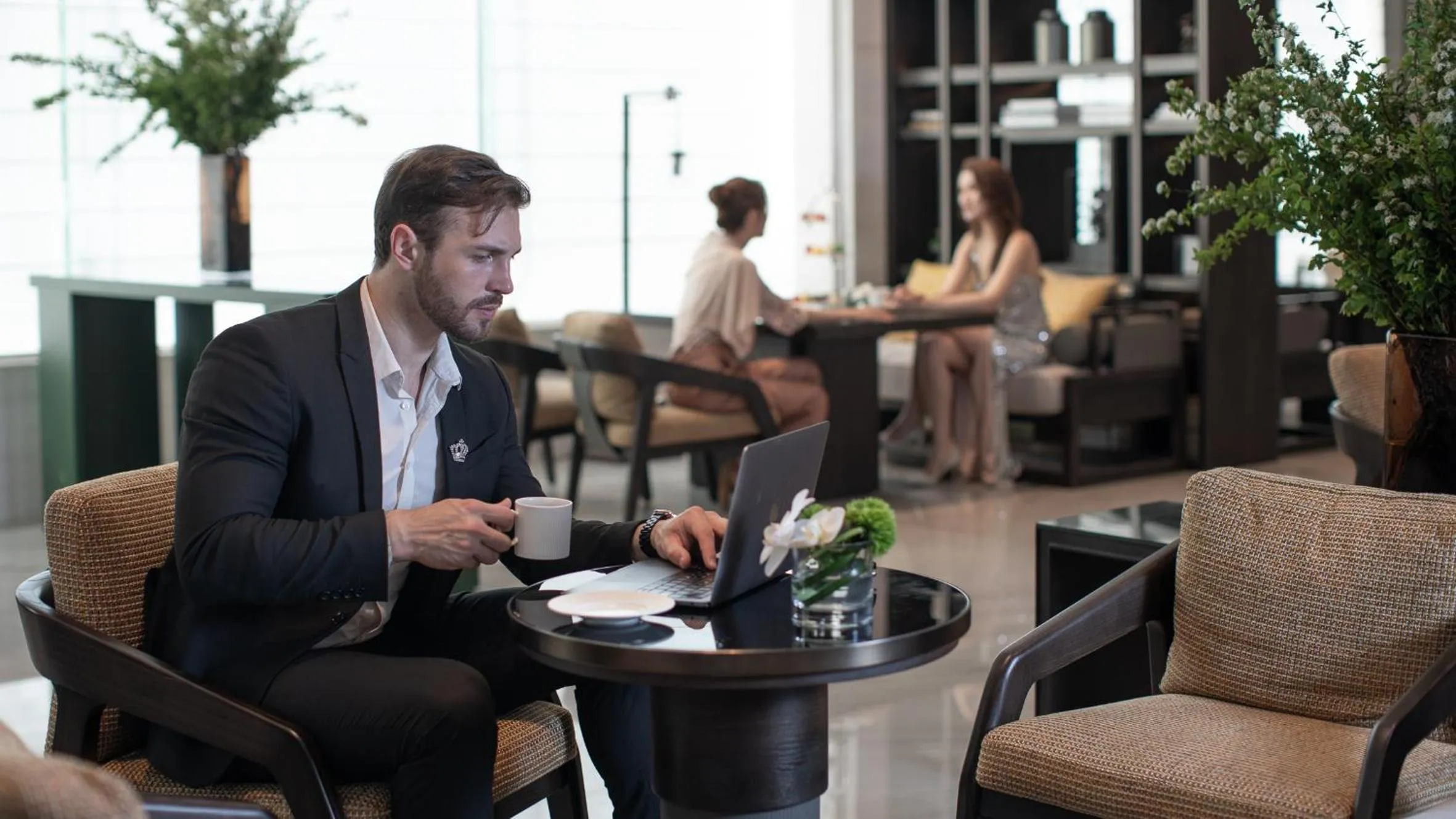 Business facilities in Kingdom Hotel