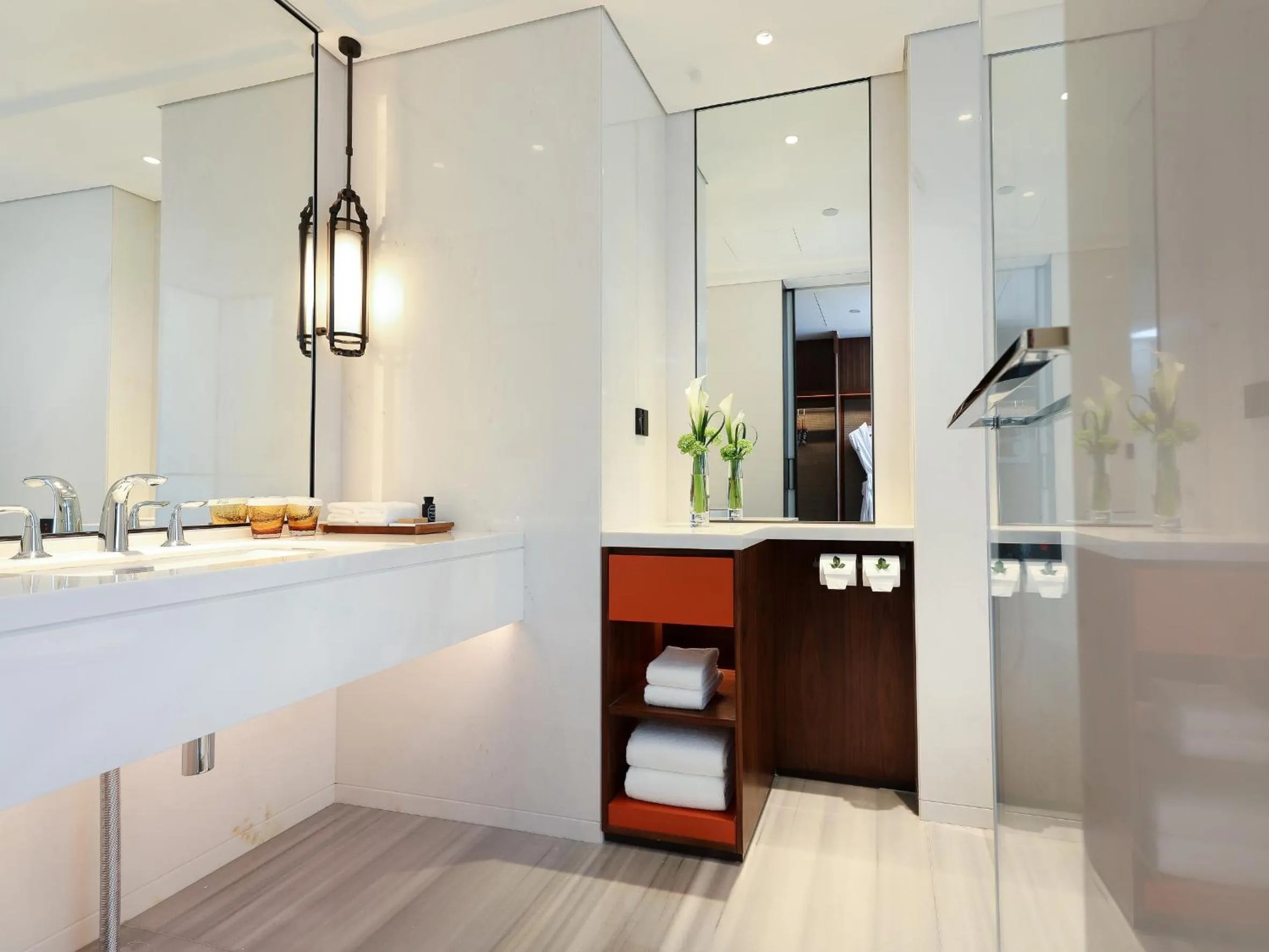 Toilet in Kingdom Hotel