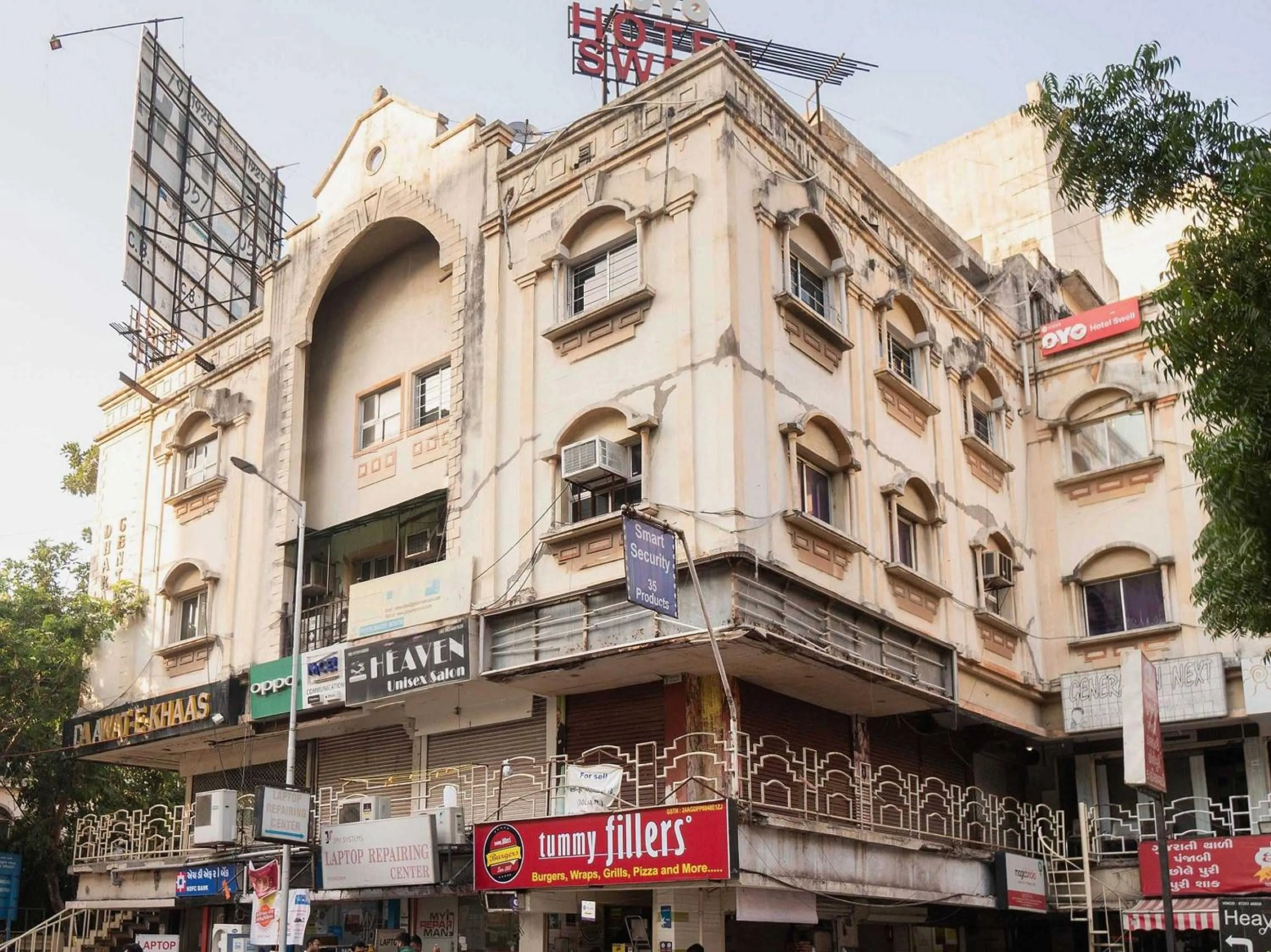 Facade/entrance in Hotel O Swell