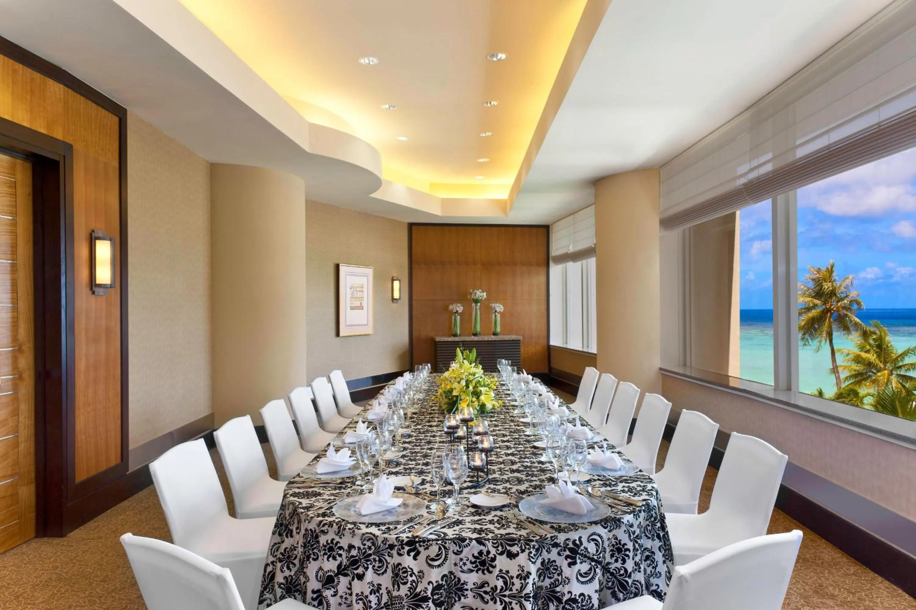 Lobby or reception in The Westin Resort Guam