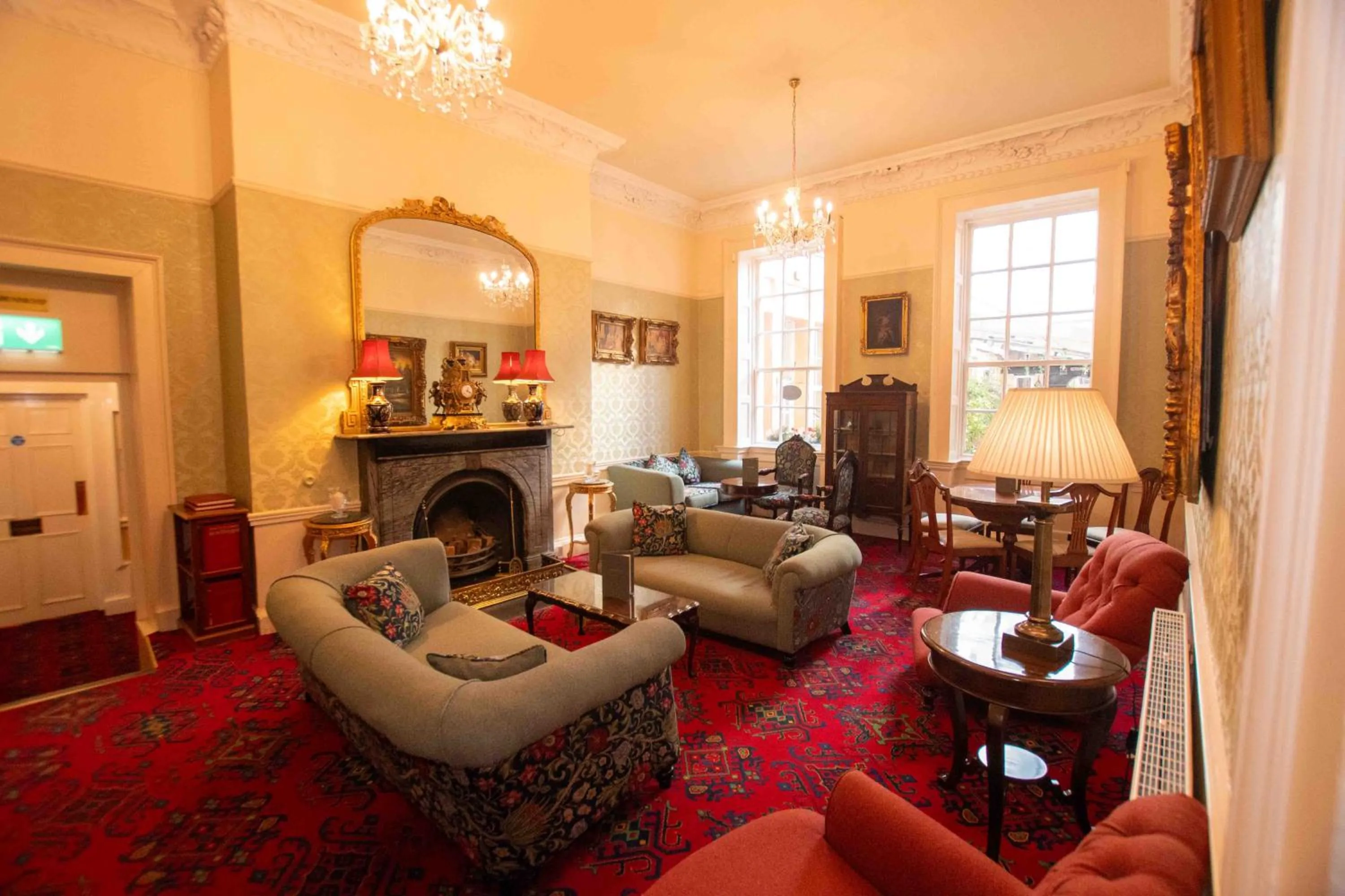 Living room in Castle Hotel