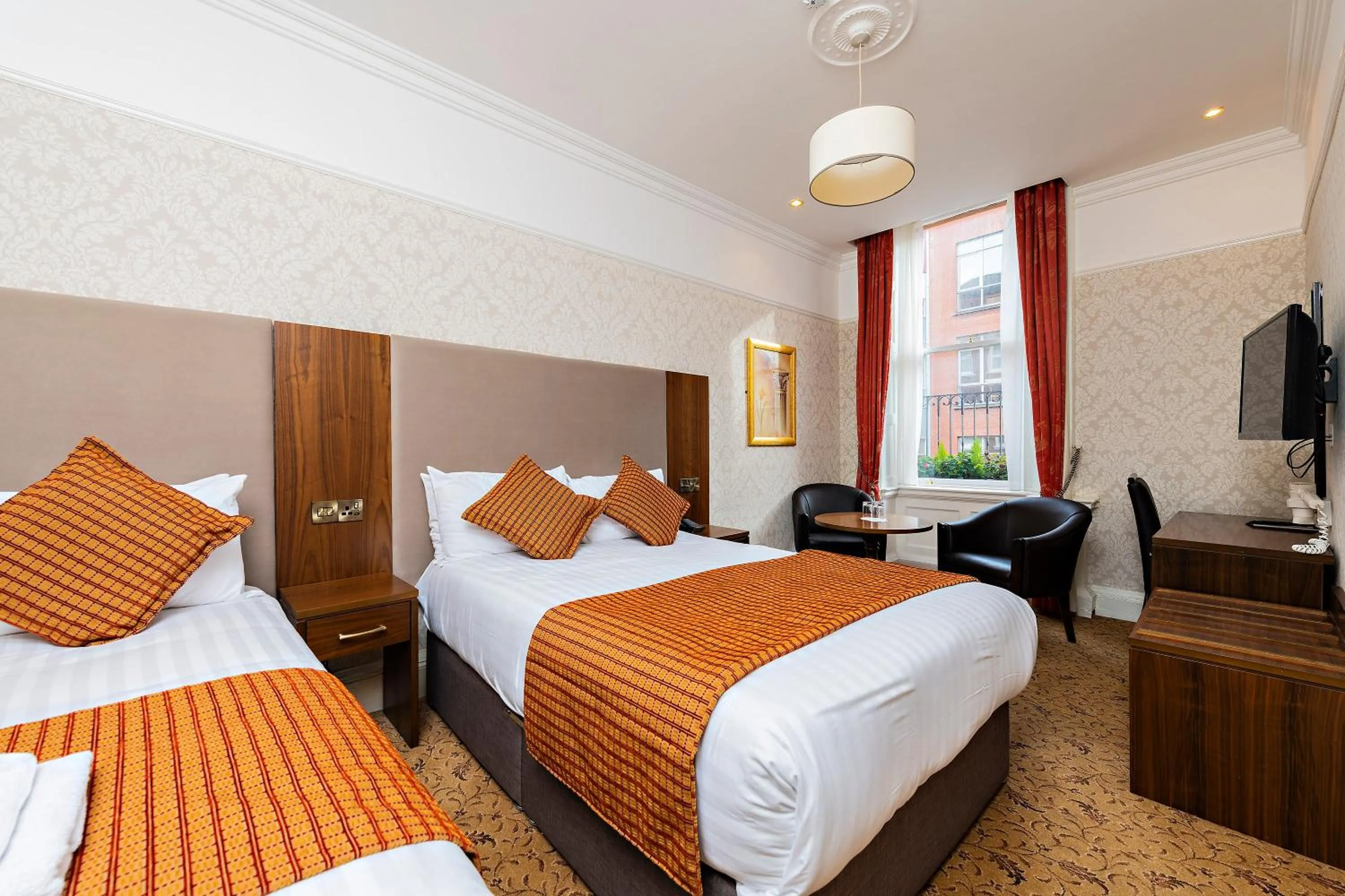 Photo of the whole room, Bed in Castle Hotel