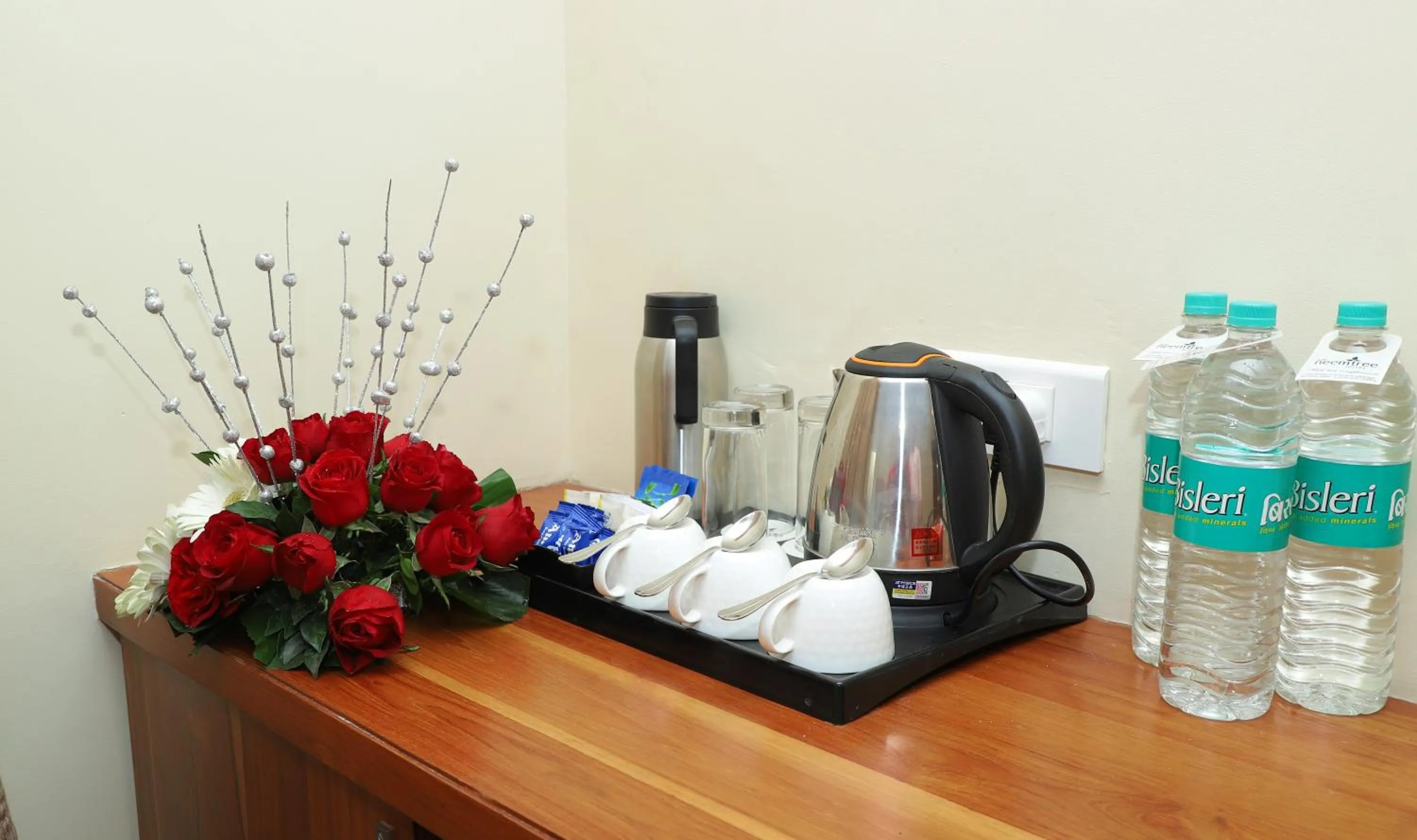 Coffee/tea facilities in Sai Neem Tree Hotel