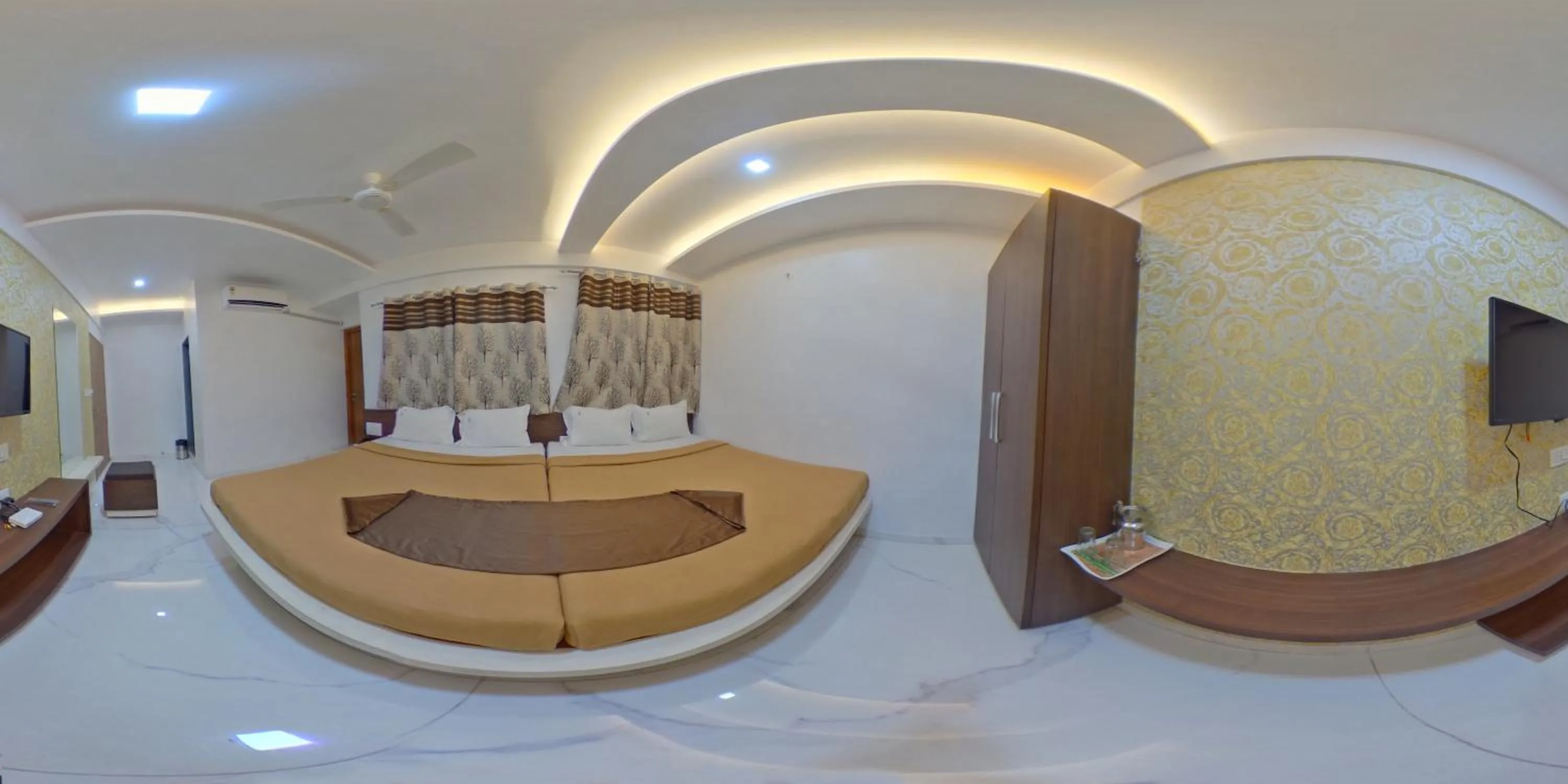 Bed in Hotel Ramkrishna Inn