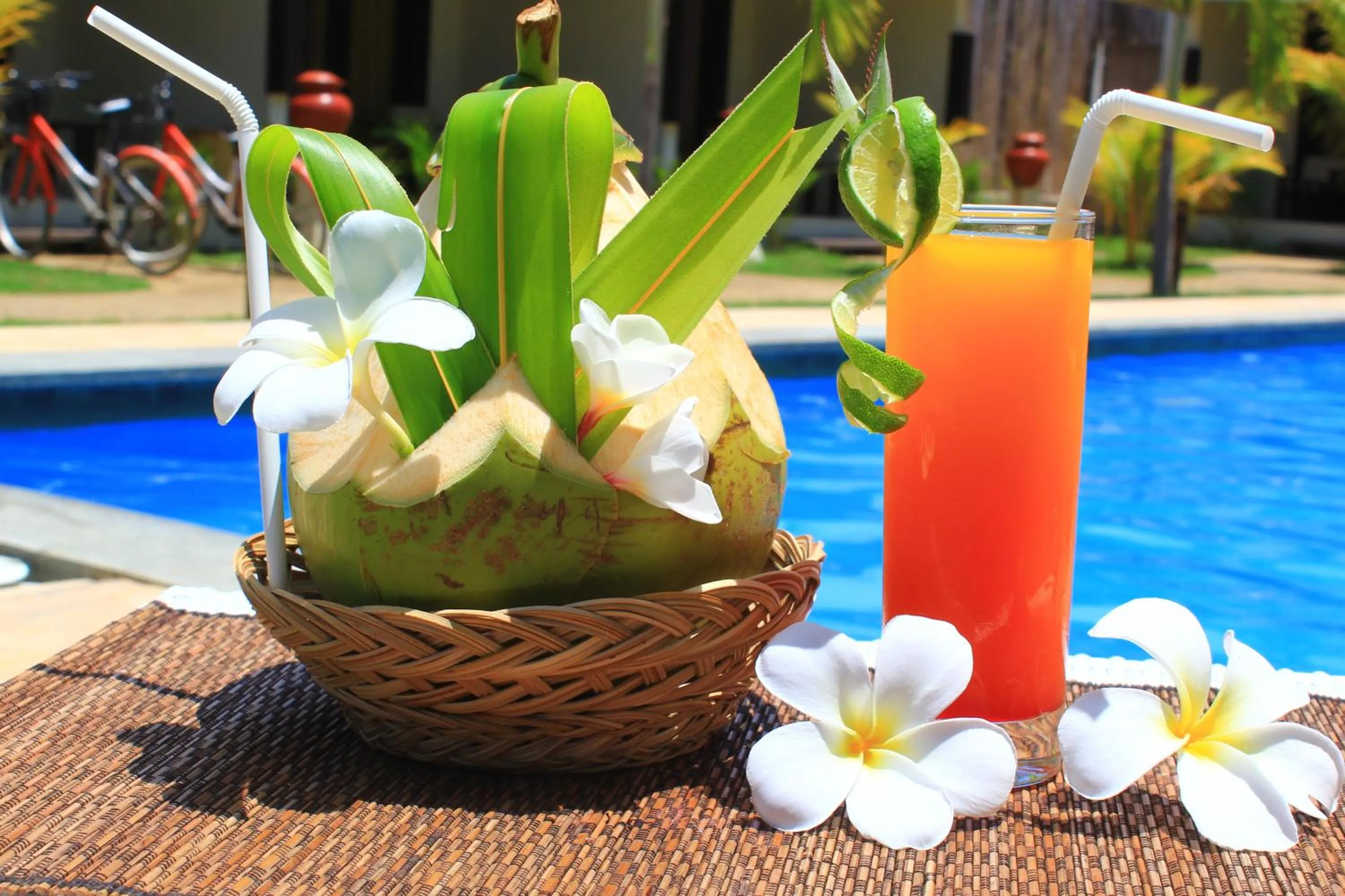 Non alcoholic drinks in Kaluku Gili Resort