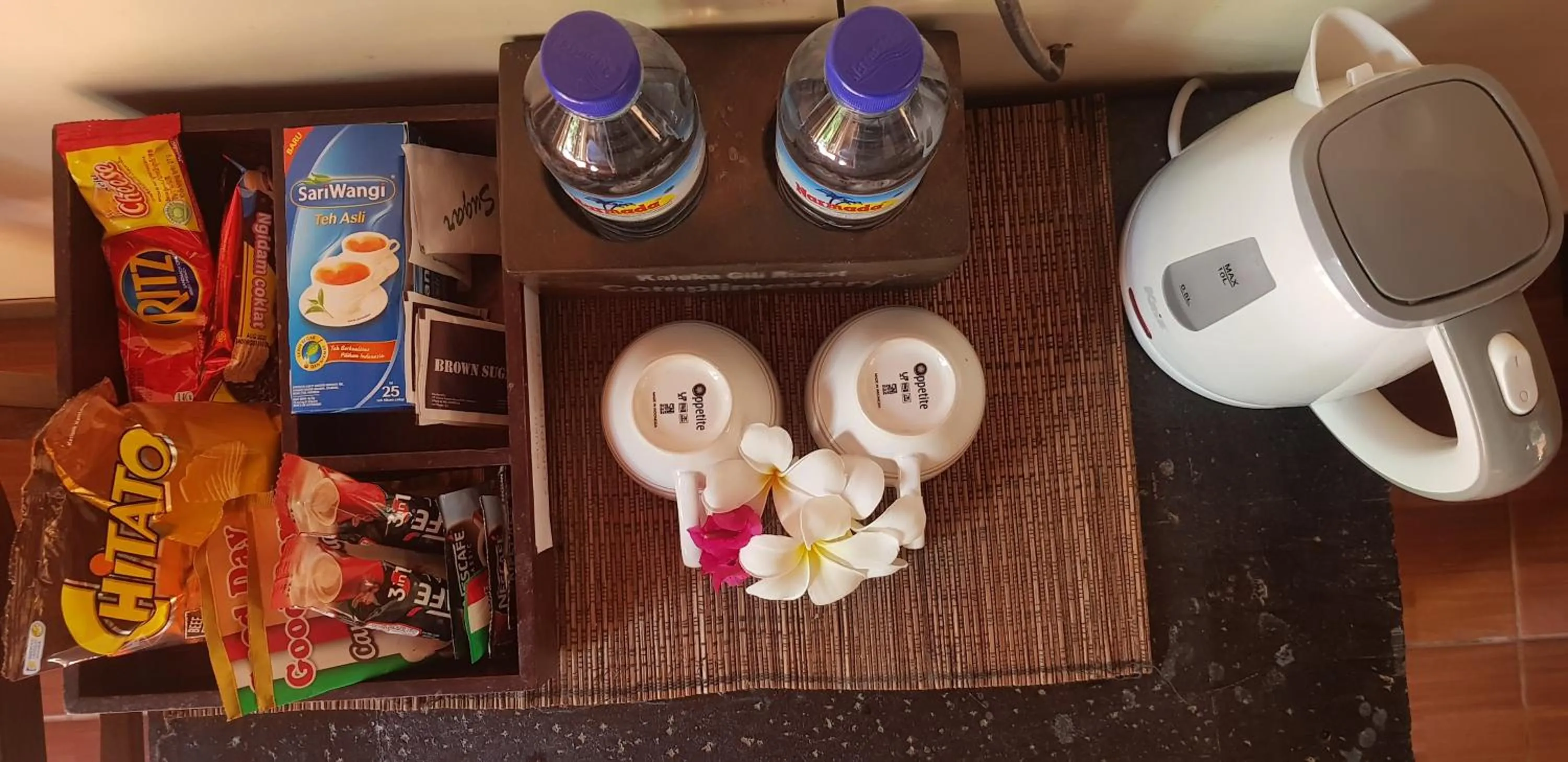 Coffee/tea facilities in Kaluku Gili Resort