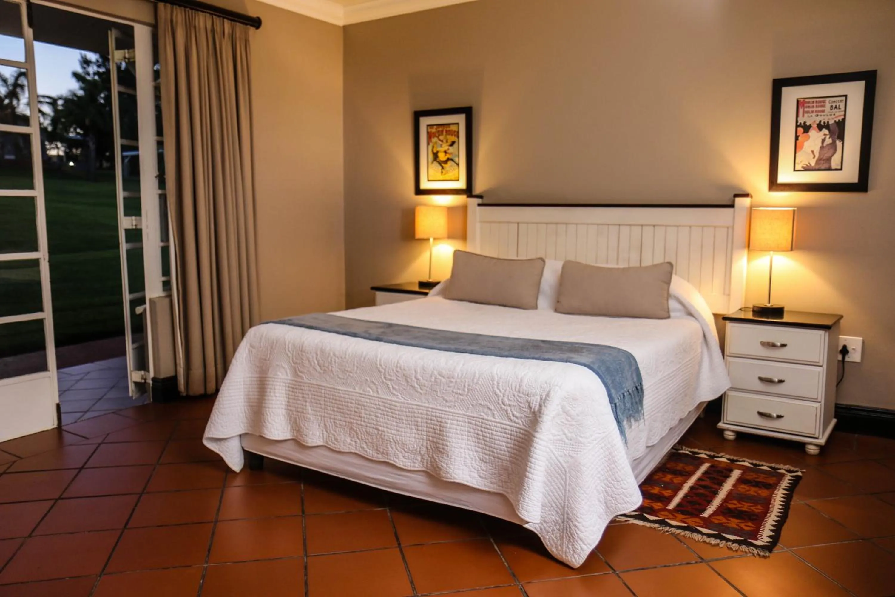 Bed in Newcastle Country Lodge