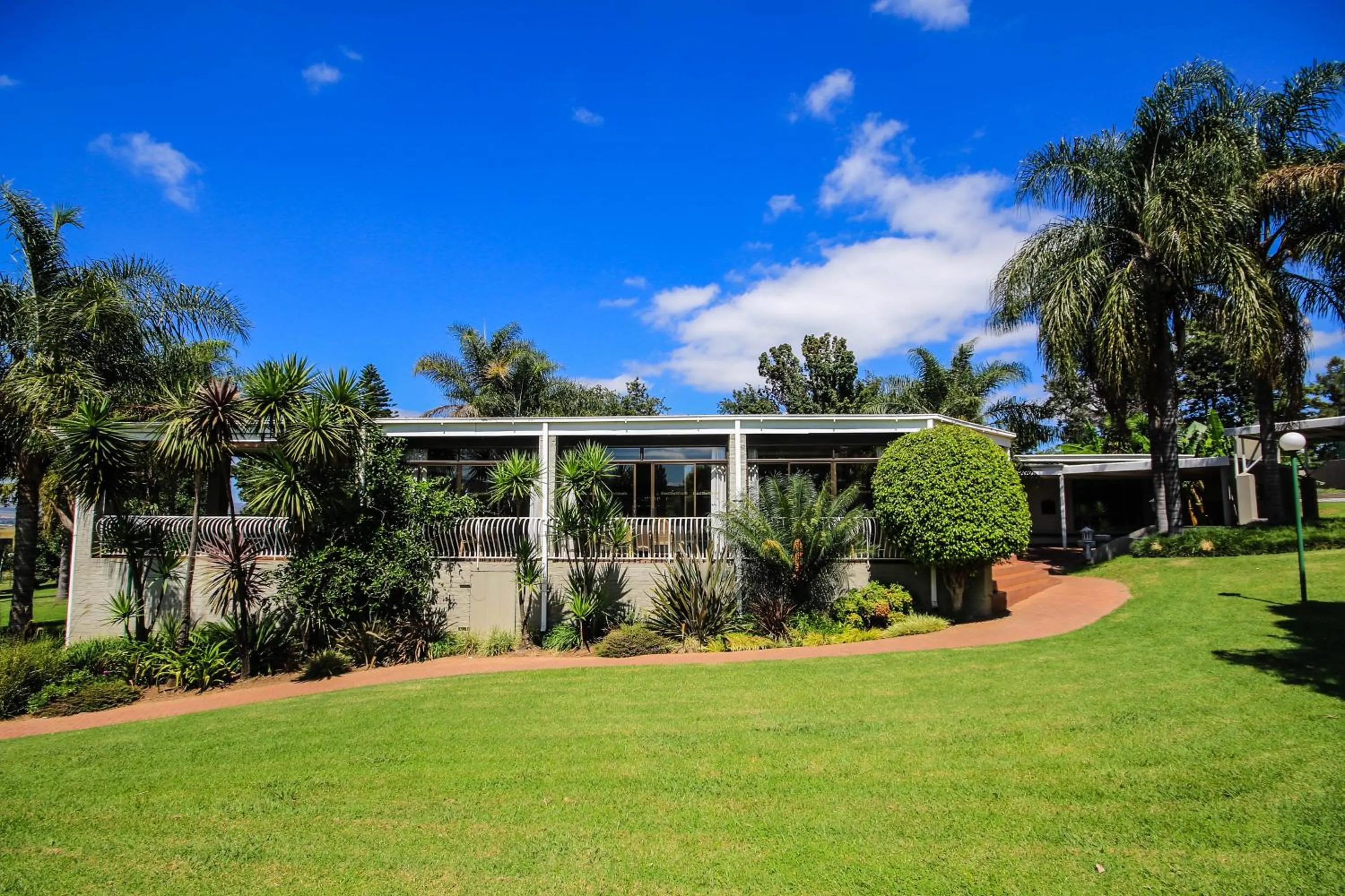 Property building in Newcastle Country Lodge
