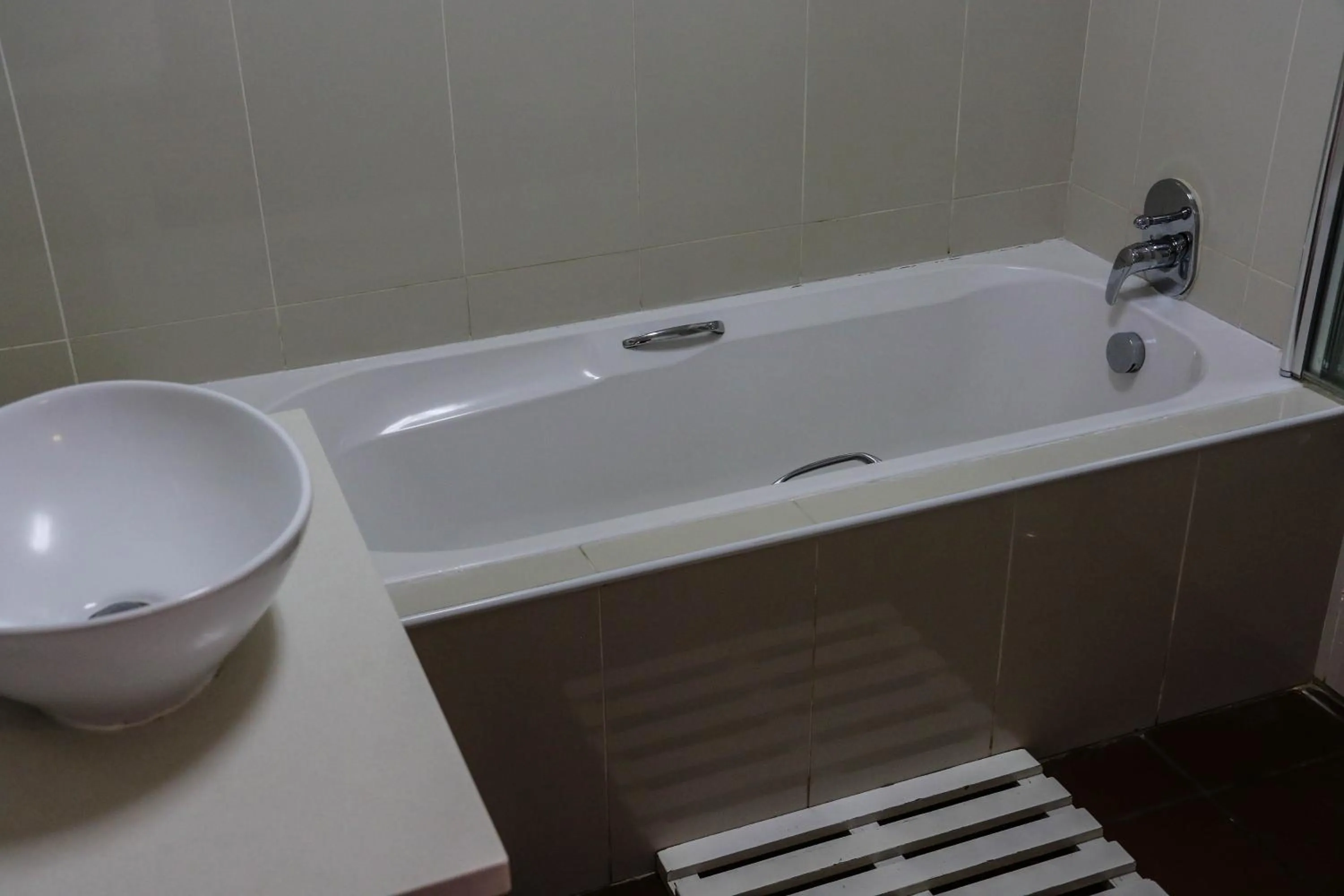 Bathroom in Newcastle Country Lodge