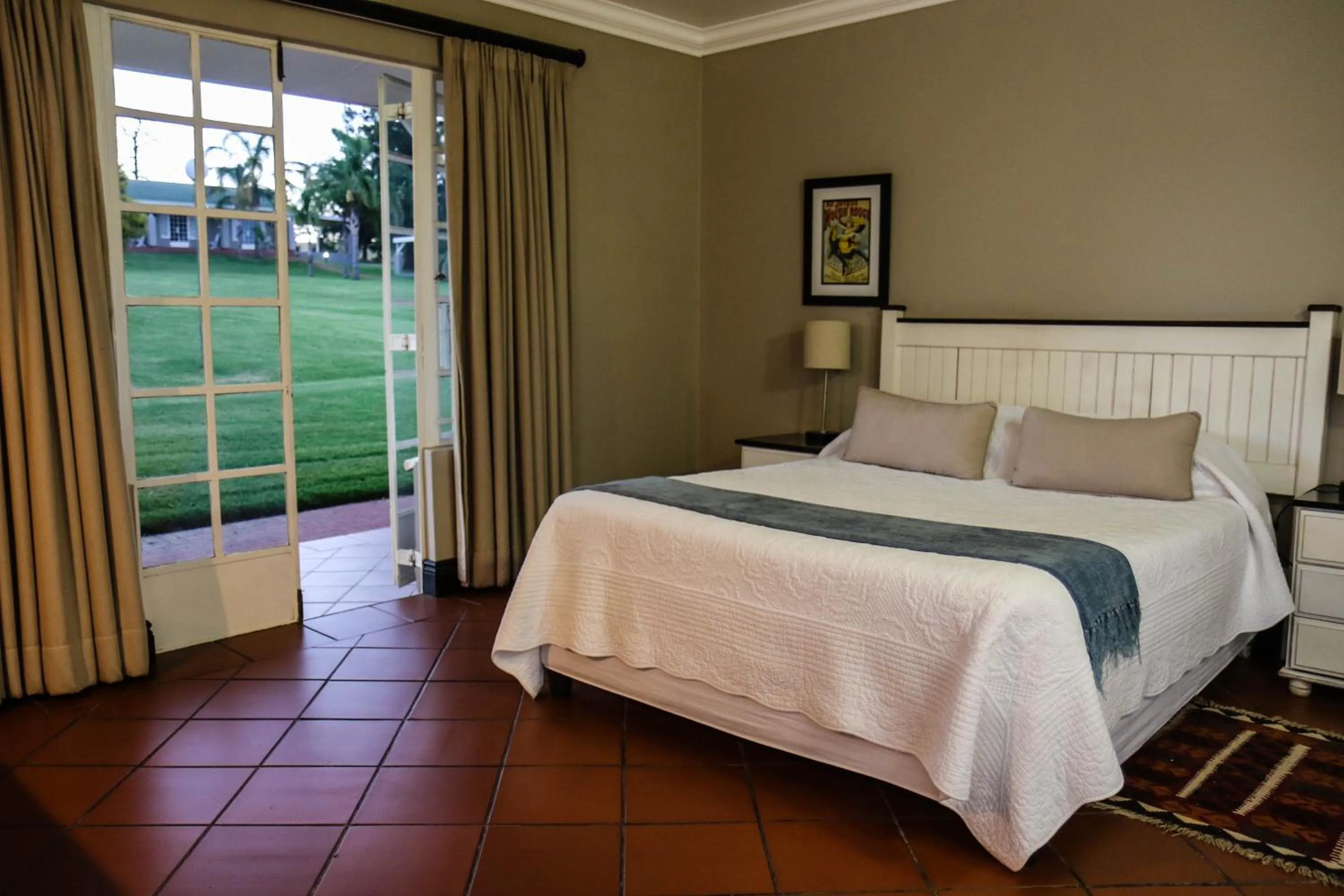 Bed in Newcastle Country Lodge
