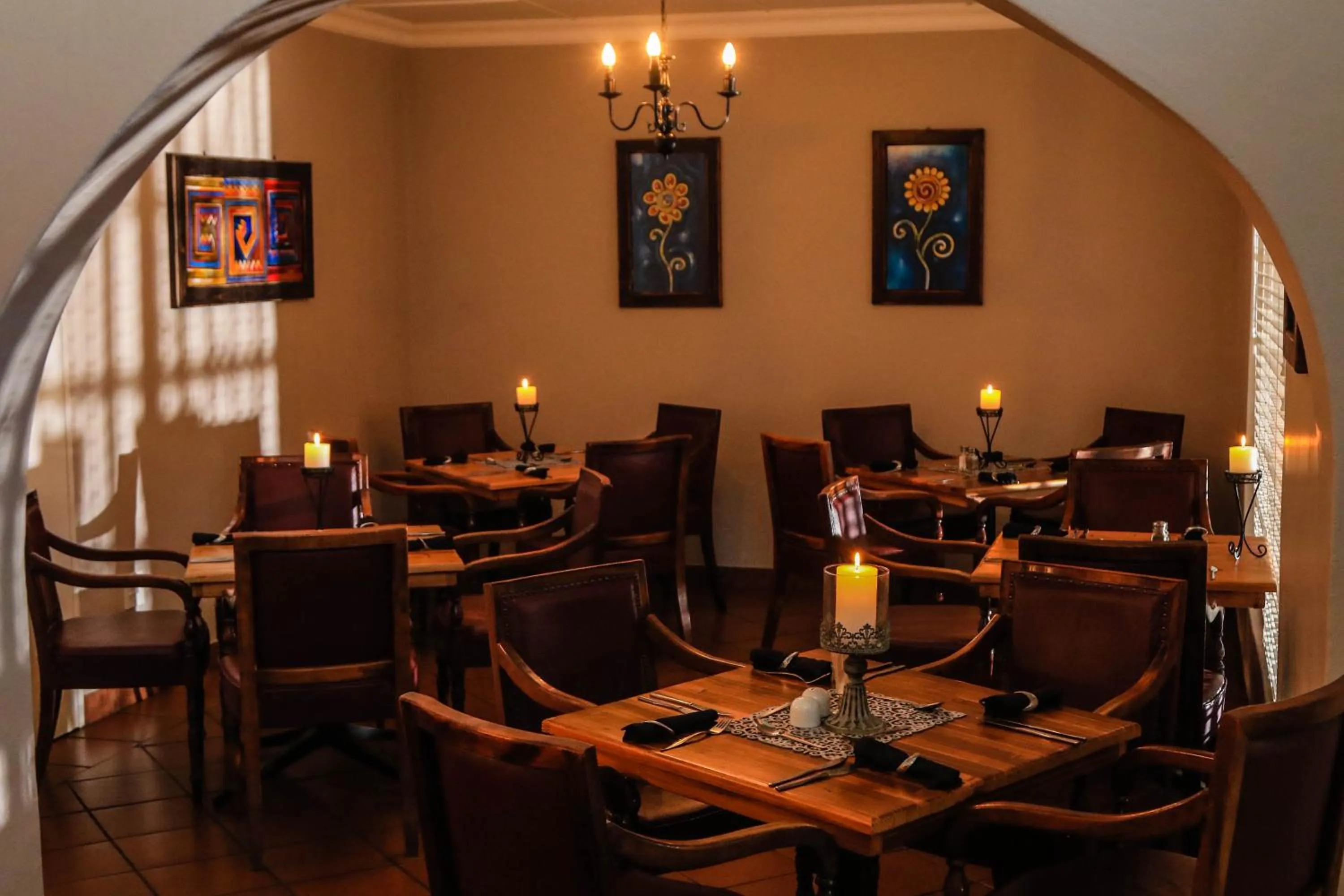 Restaurant/places to eat in Newcastle Country Lodge