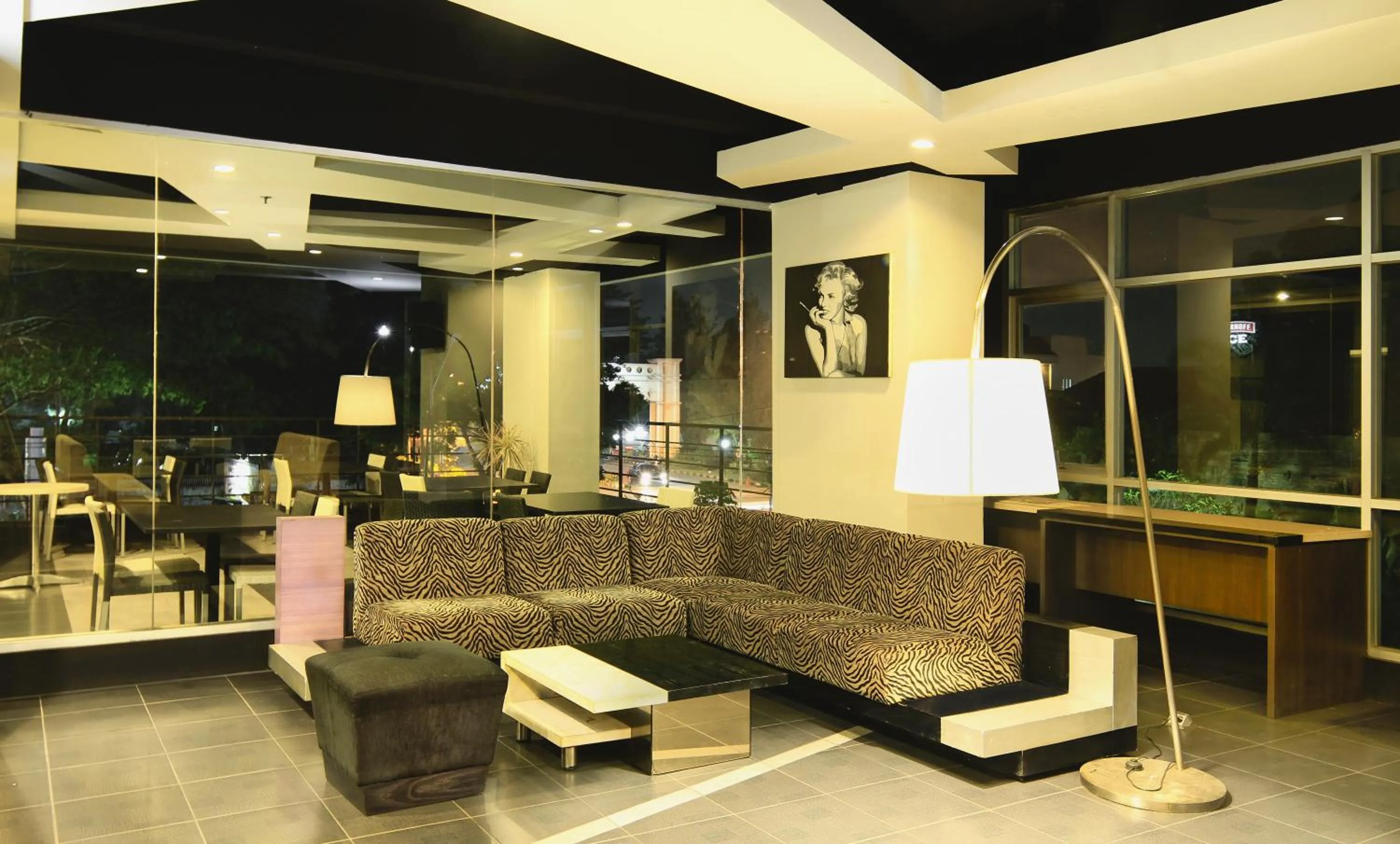 Lobby or reception in Valore Hotel