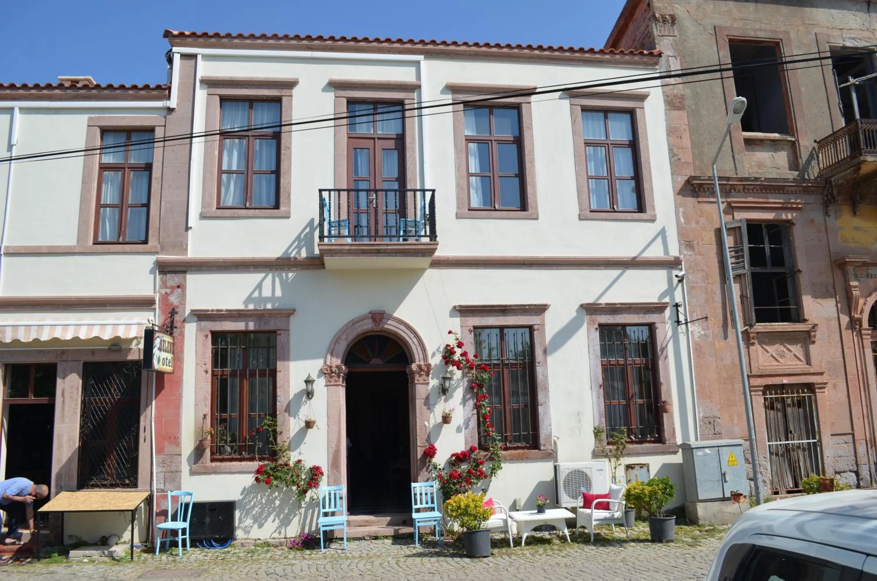 Facade/entrance in Eden Selene Hotel