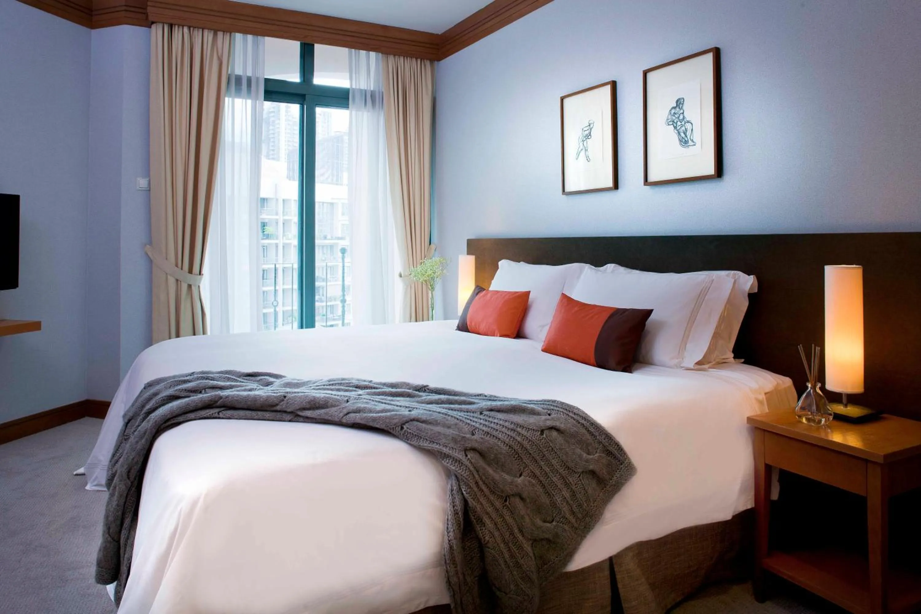 Bed in Fraser Place Robertson Walk Singapore