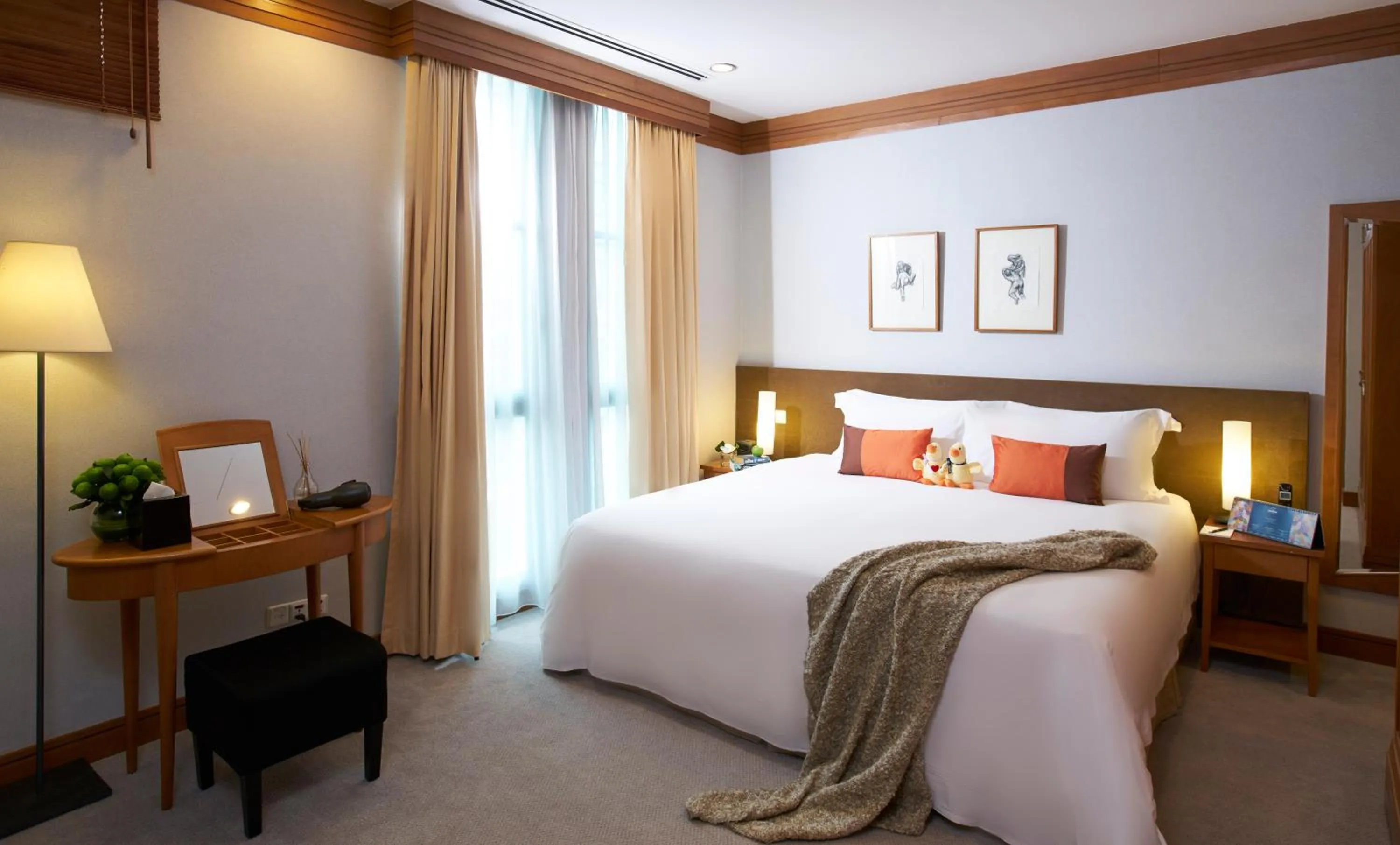 Bed in Fraser Place Robertson Walk Singapore