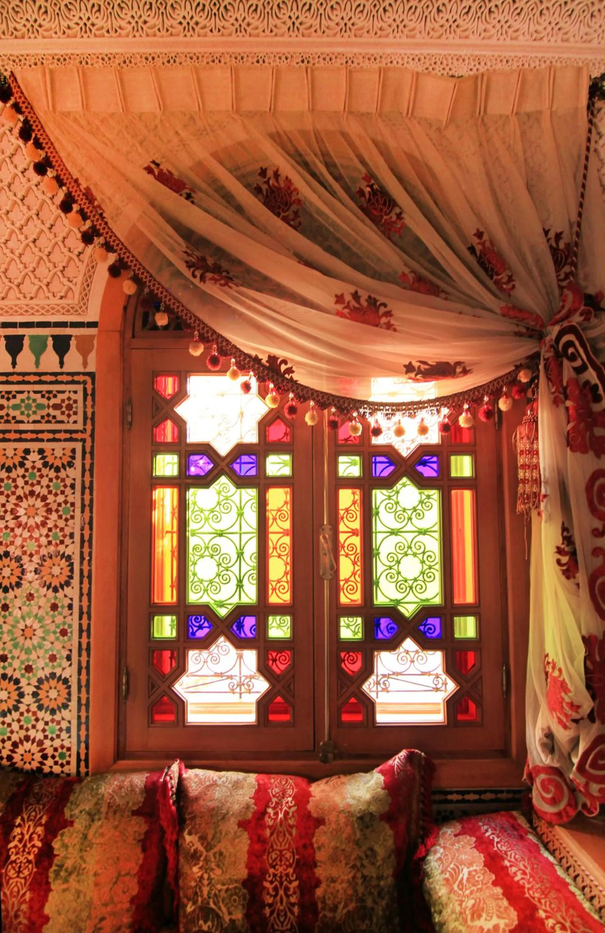 Decorative detail, Bed in Riad Raouia HAMMAM & SPA