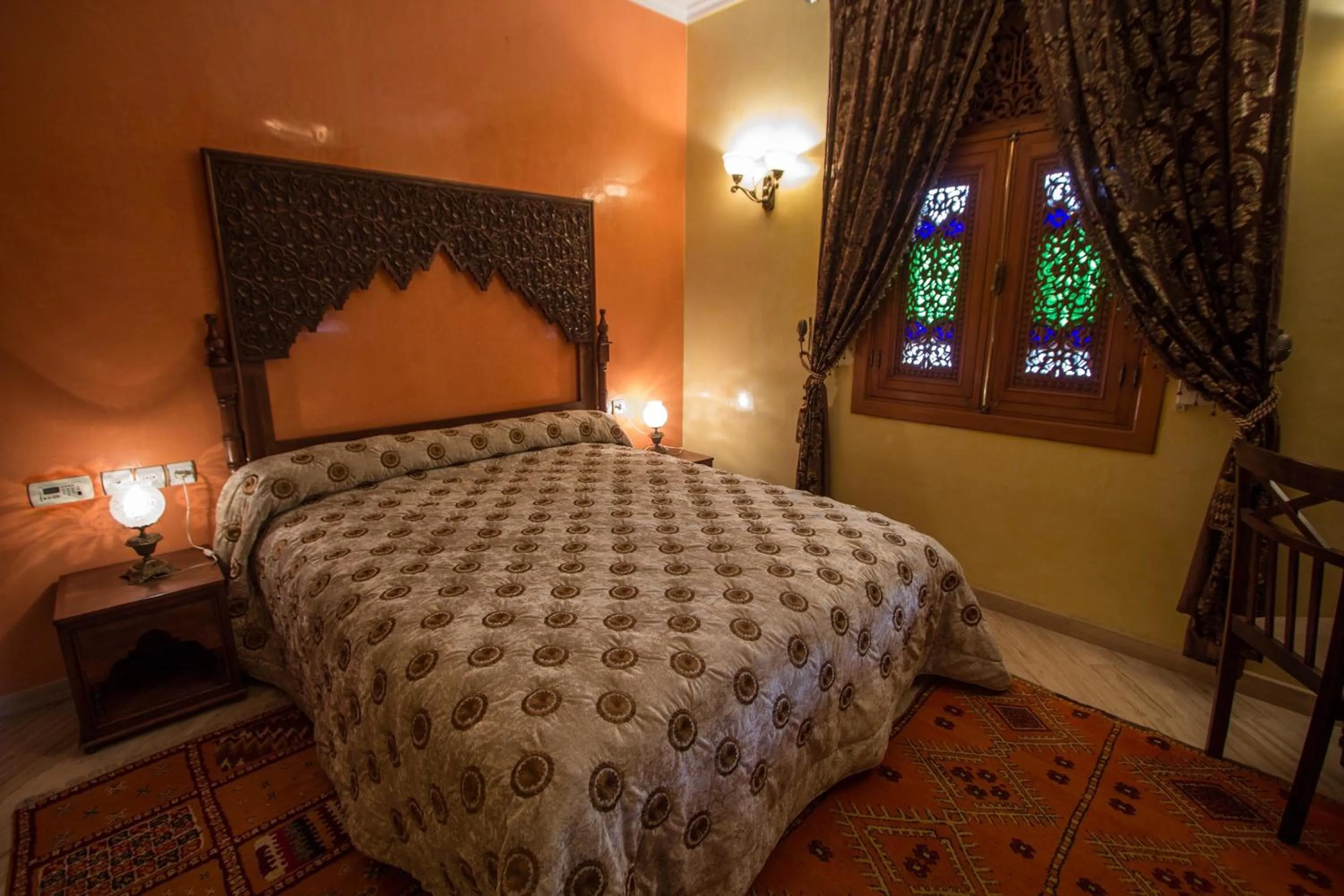 Bed in Riad Raouia HAMMAM & SPA