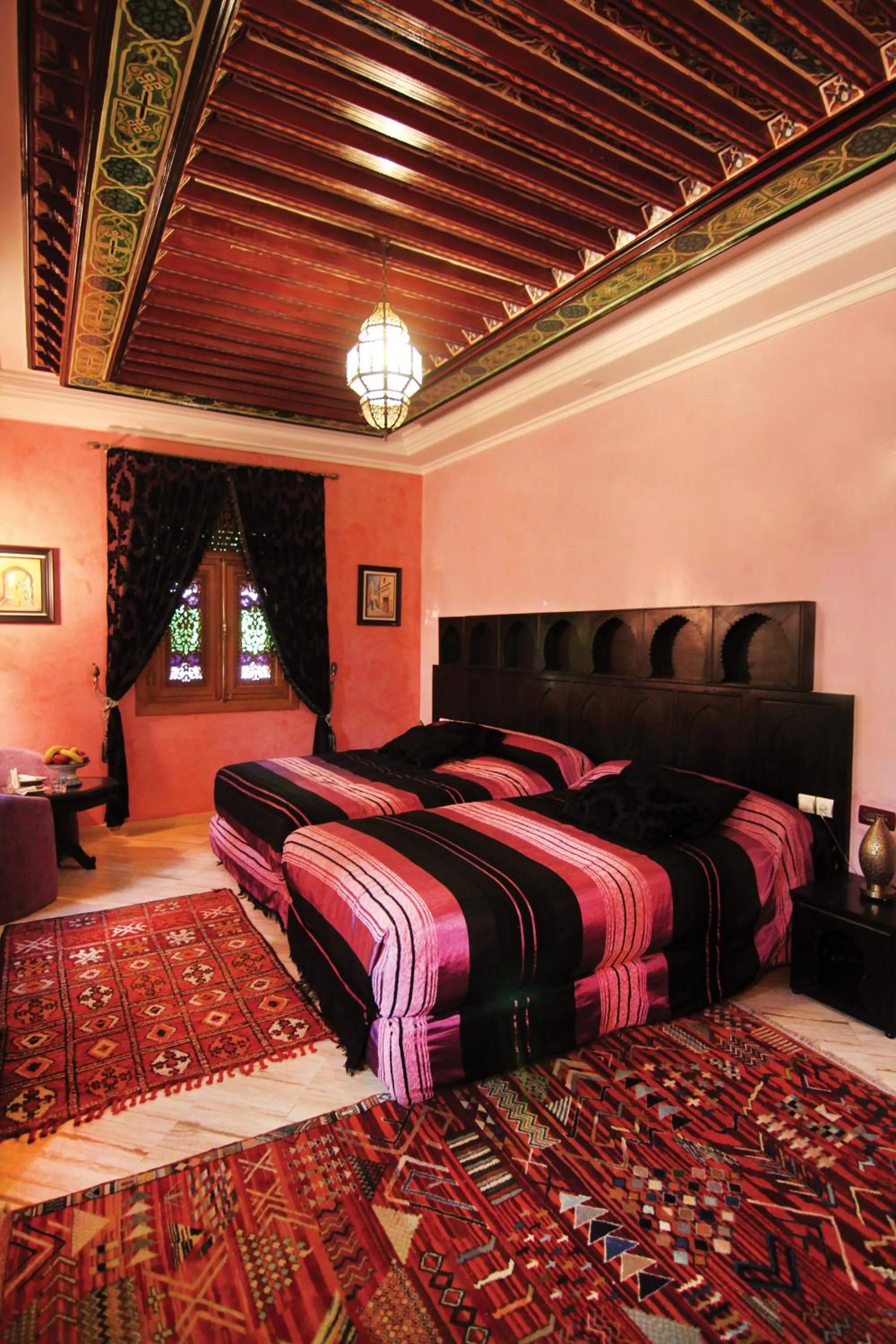 Photo of the whole room, Bed in Riad Raouia HAMMAM & SPA