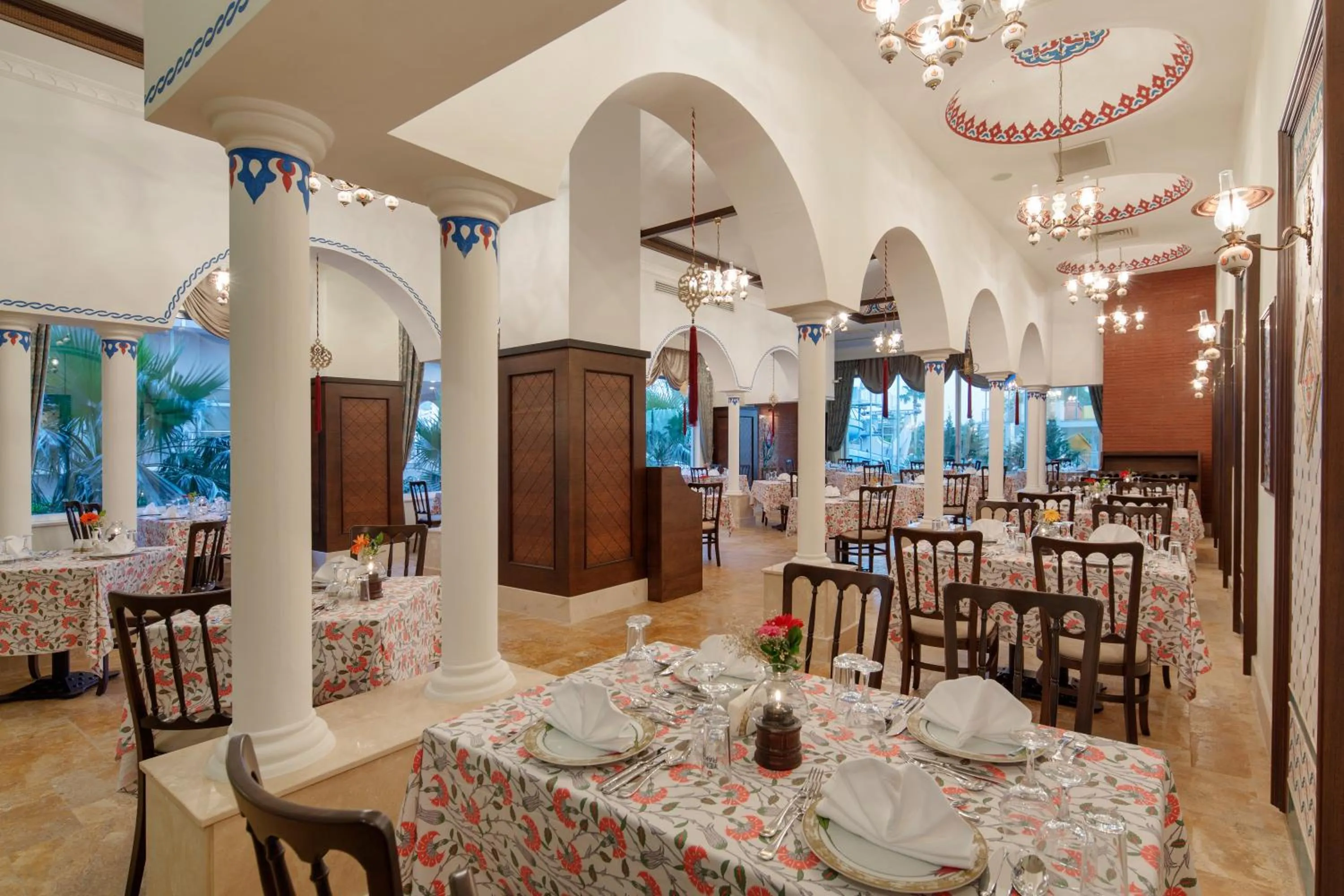 Restaurant/places to eat in Saphir Resort & Spa