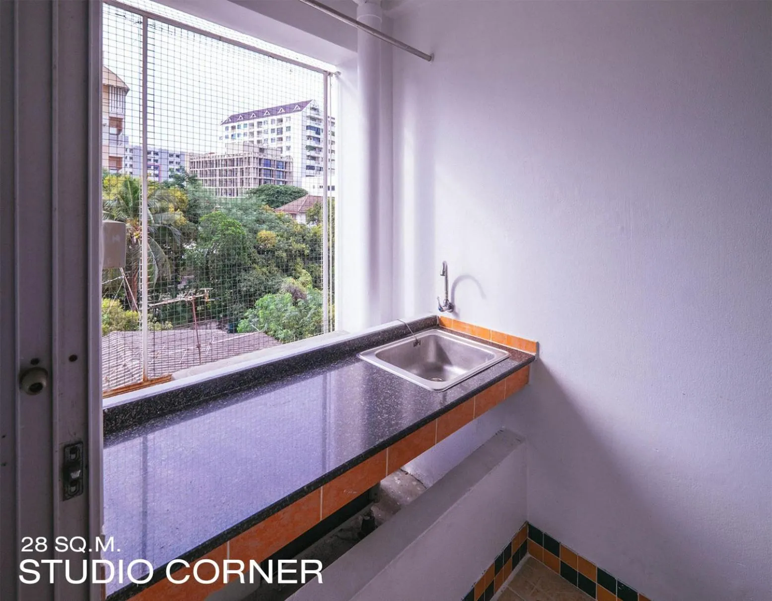 Golden House @ On-nut Station